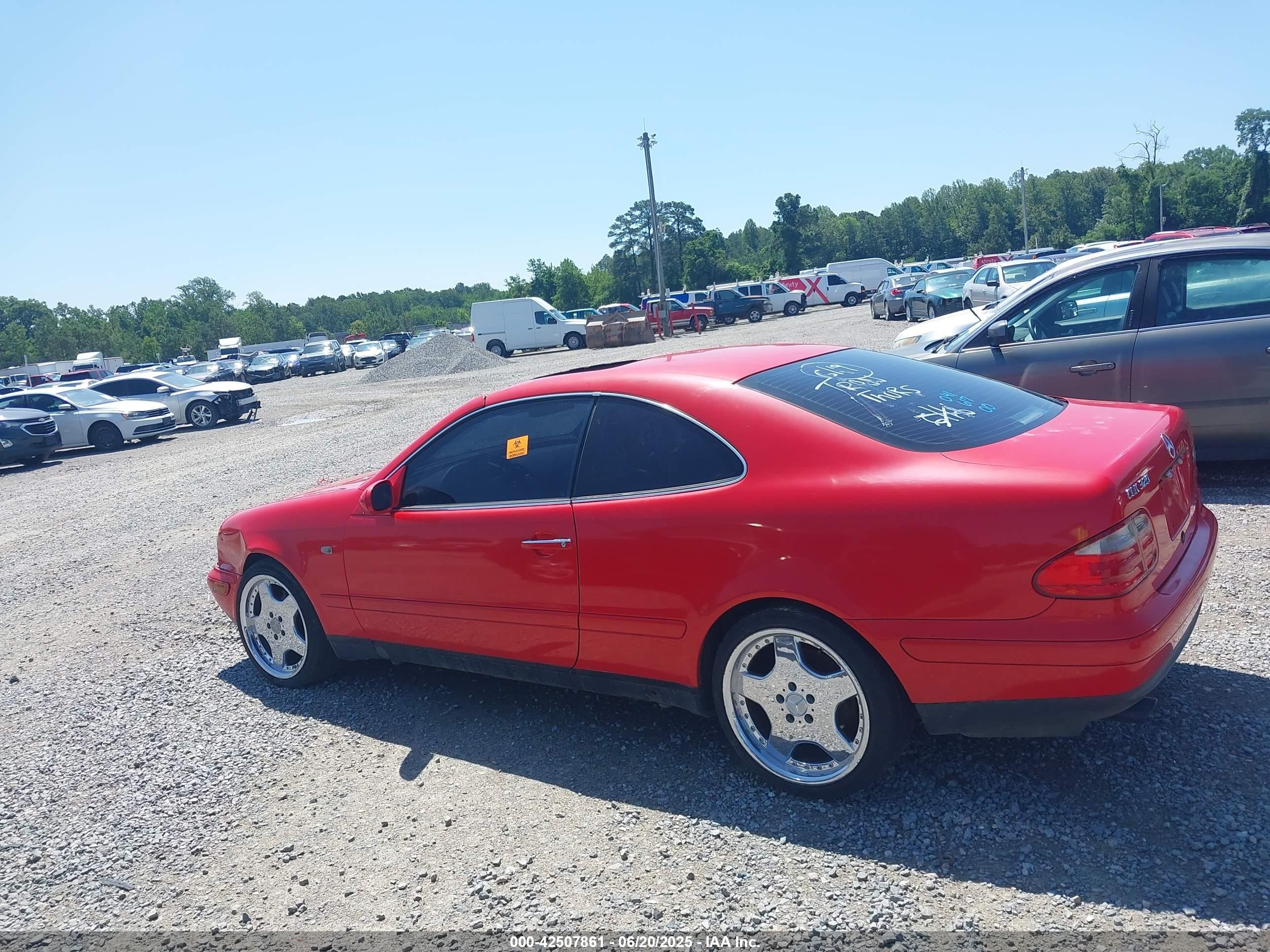 1998 Mercedes-benz Clk 320   Red vin: WDBLJ65G3WF041617