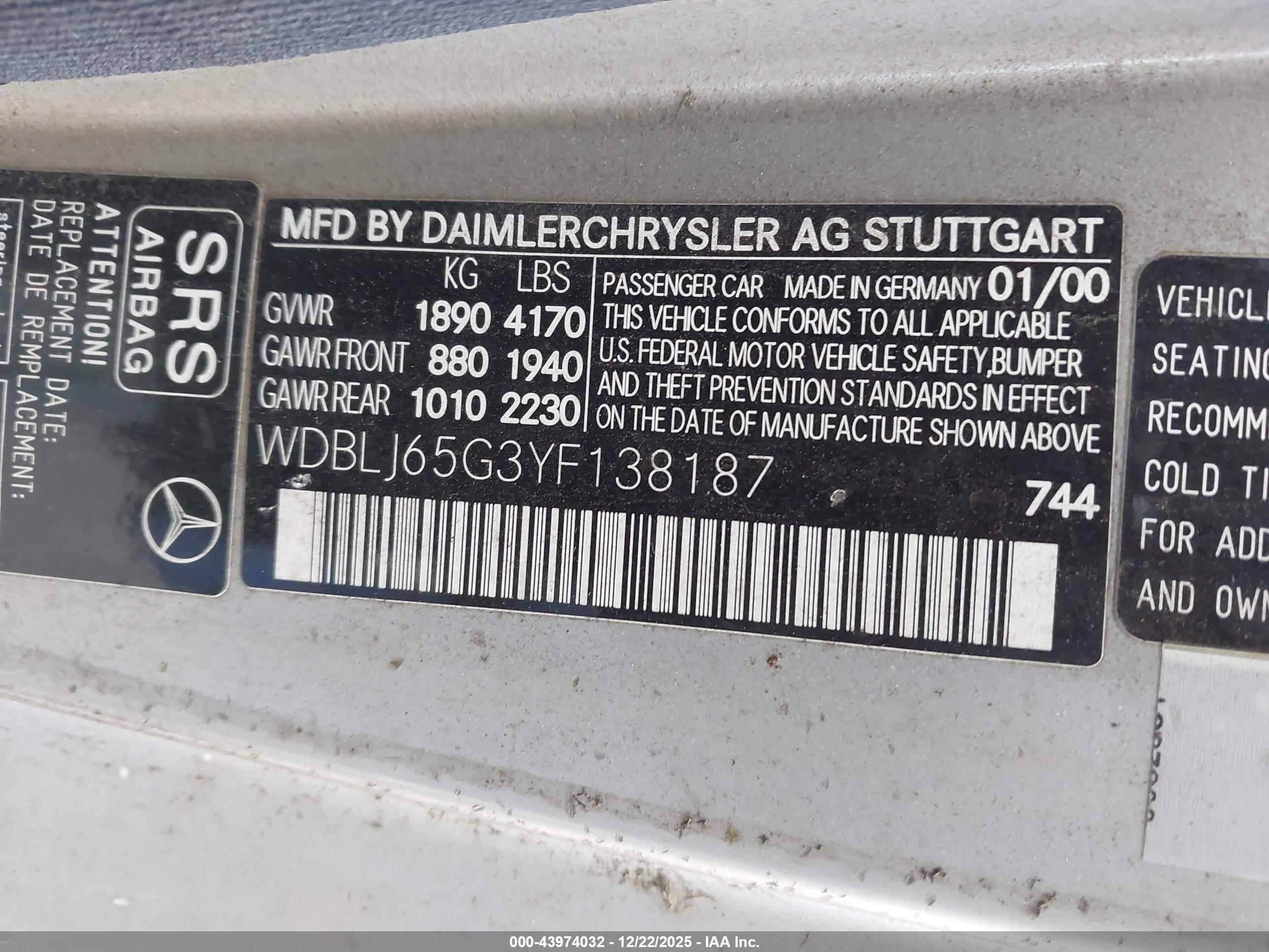 2000 Mercedes-benz Clk 320   Серебряный vin: WDBLJ65G3YF138187