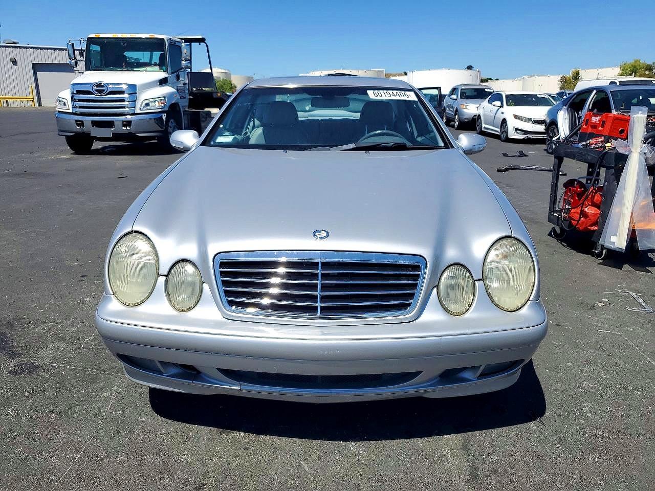 2002 Mercedes-benz Clk 320 Silver vin: WDBLJ65G42T122122