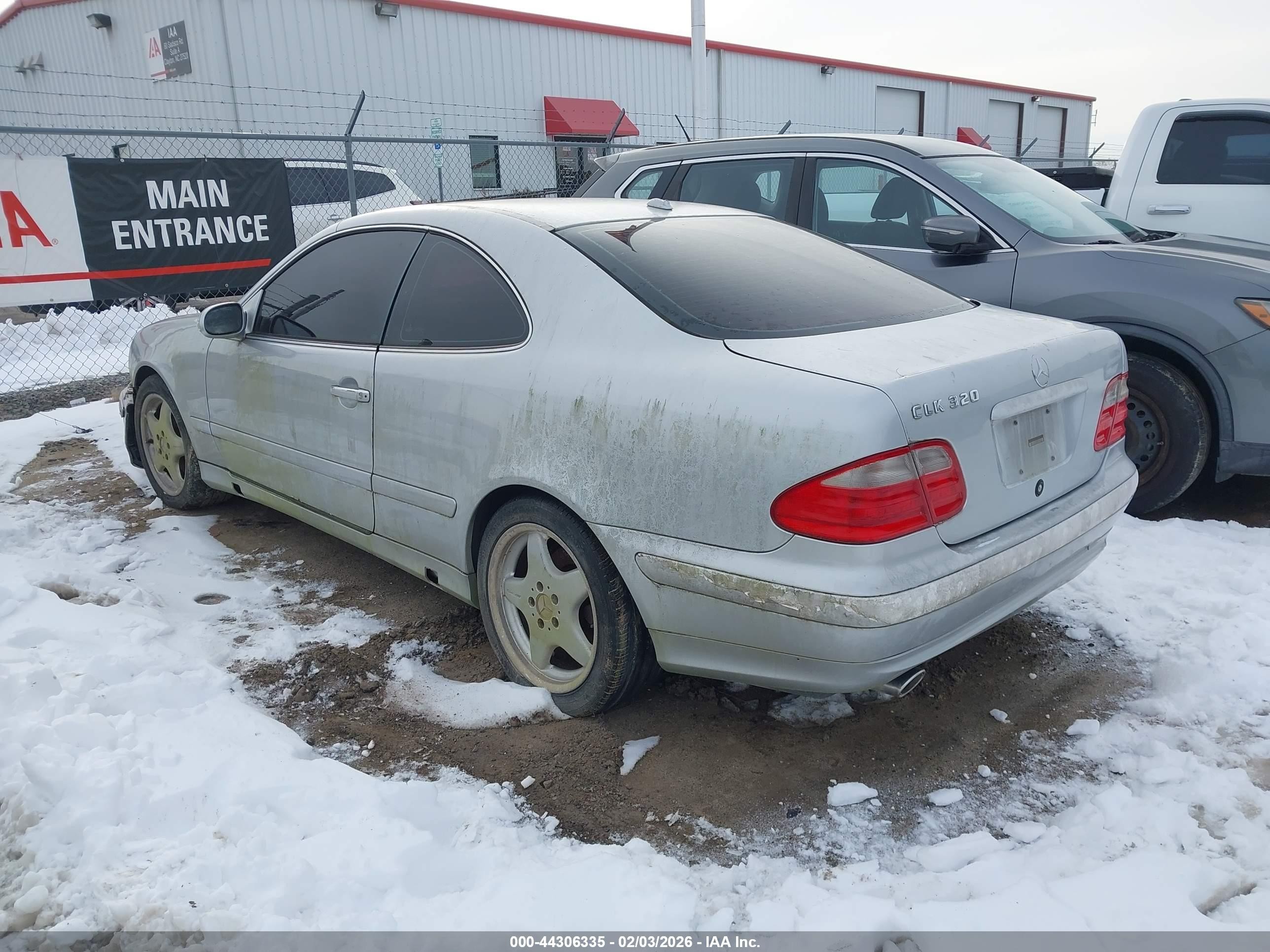 2002 Mercedes-benz Clk 320   Silver vin: WDBLJ65G42T123724