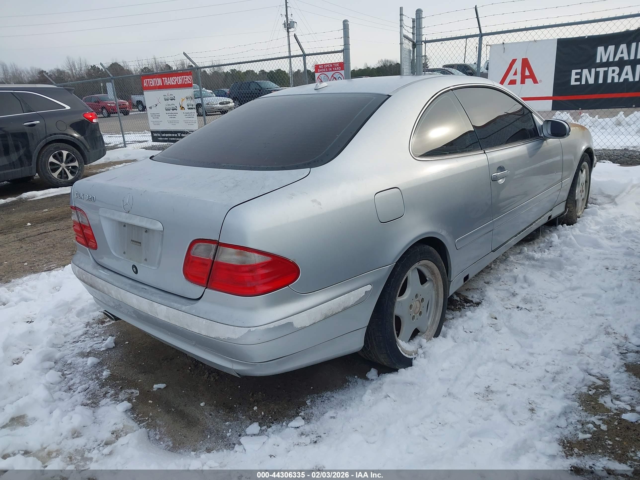 2002 Mercedes-benz Clk 320   Silver vin: WDBLJ65G42T123724