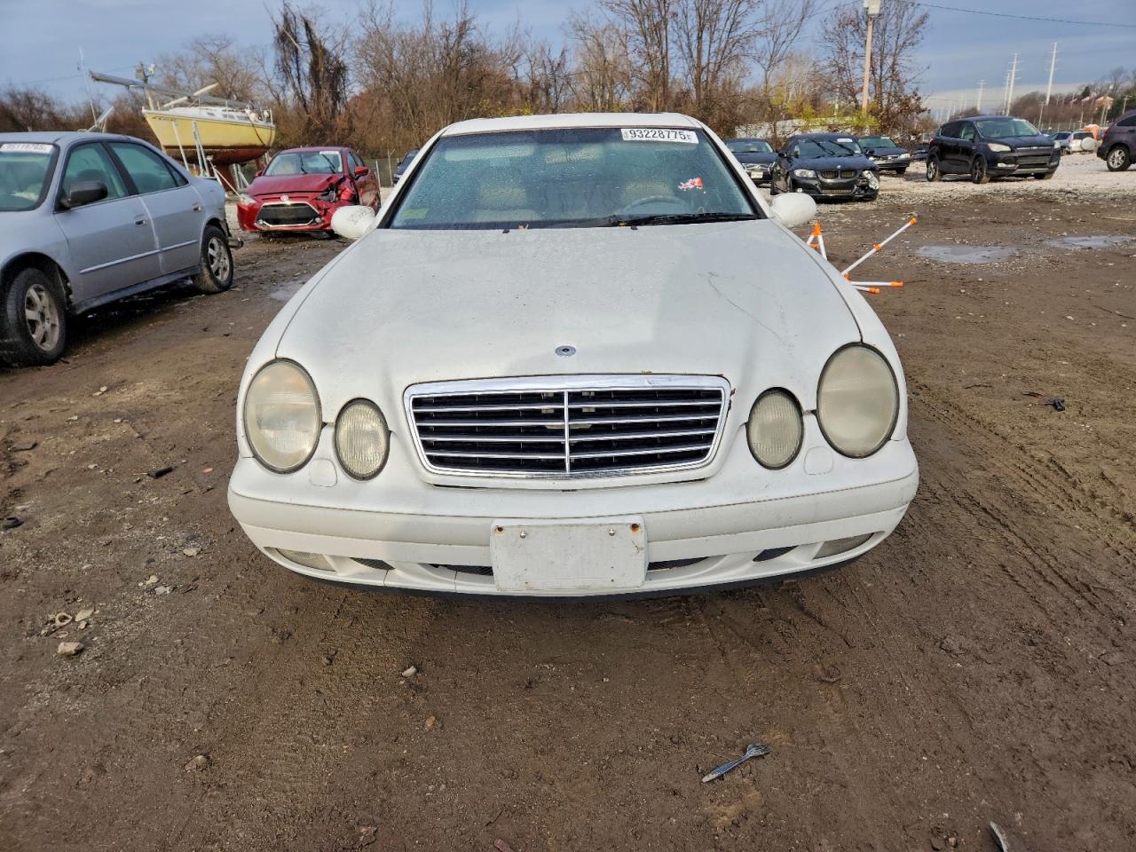 1998 Mercedes-benz Clk 320 White vin: WDBLJ65G4WF041528