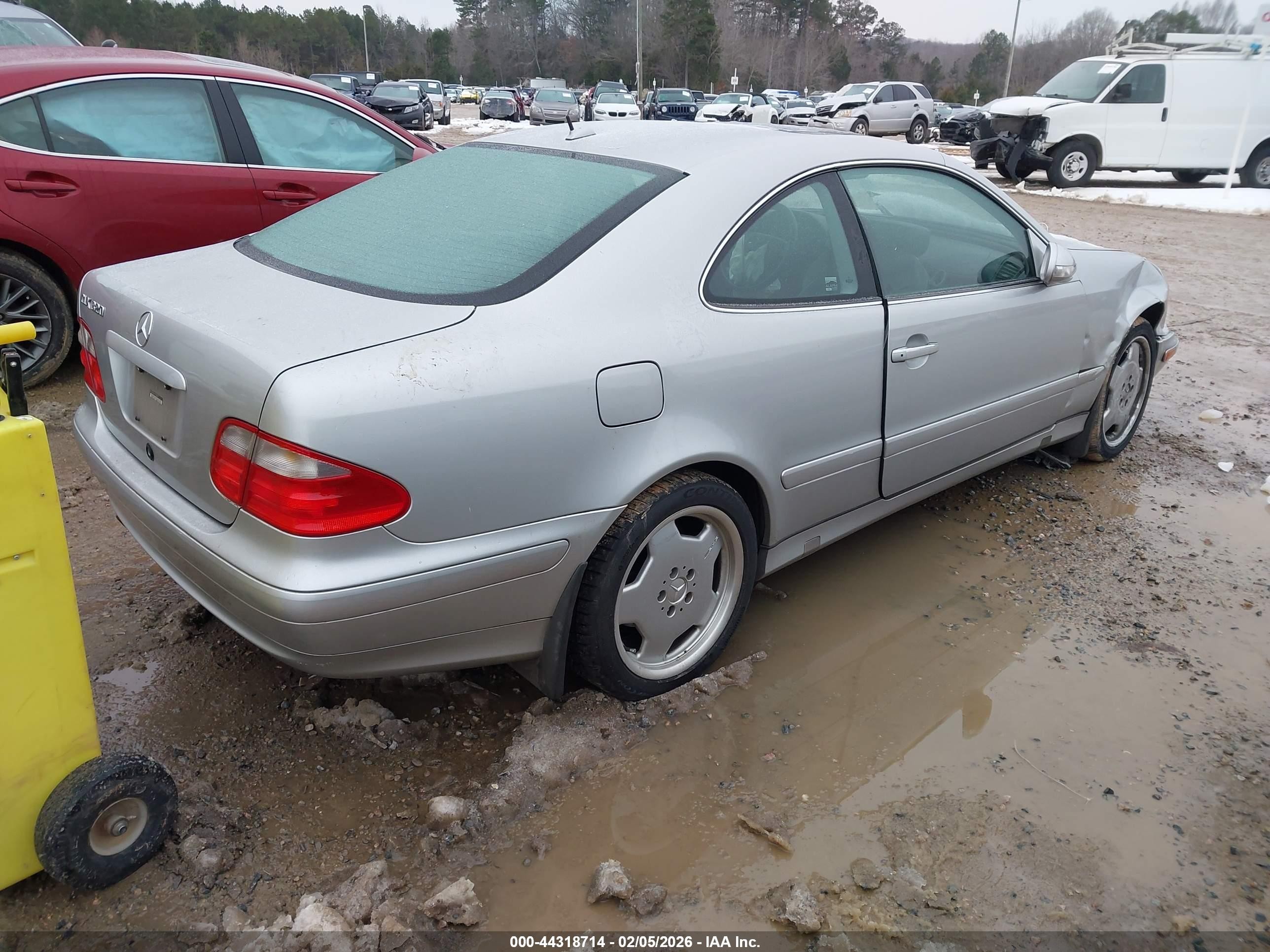 2000 Mercedes-benz Clk 320   Silver vin: WDBLJ65G4YF133659