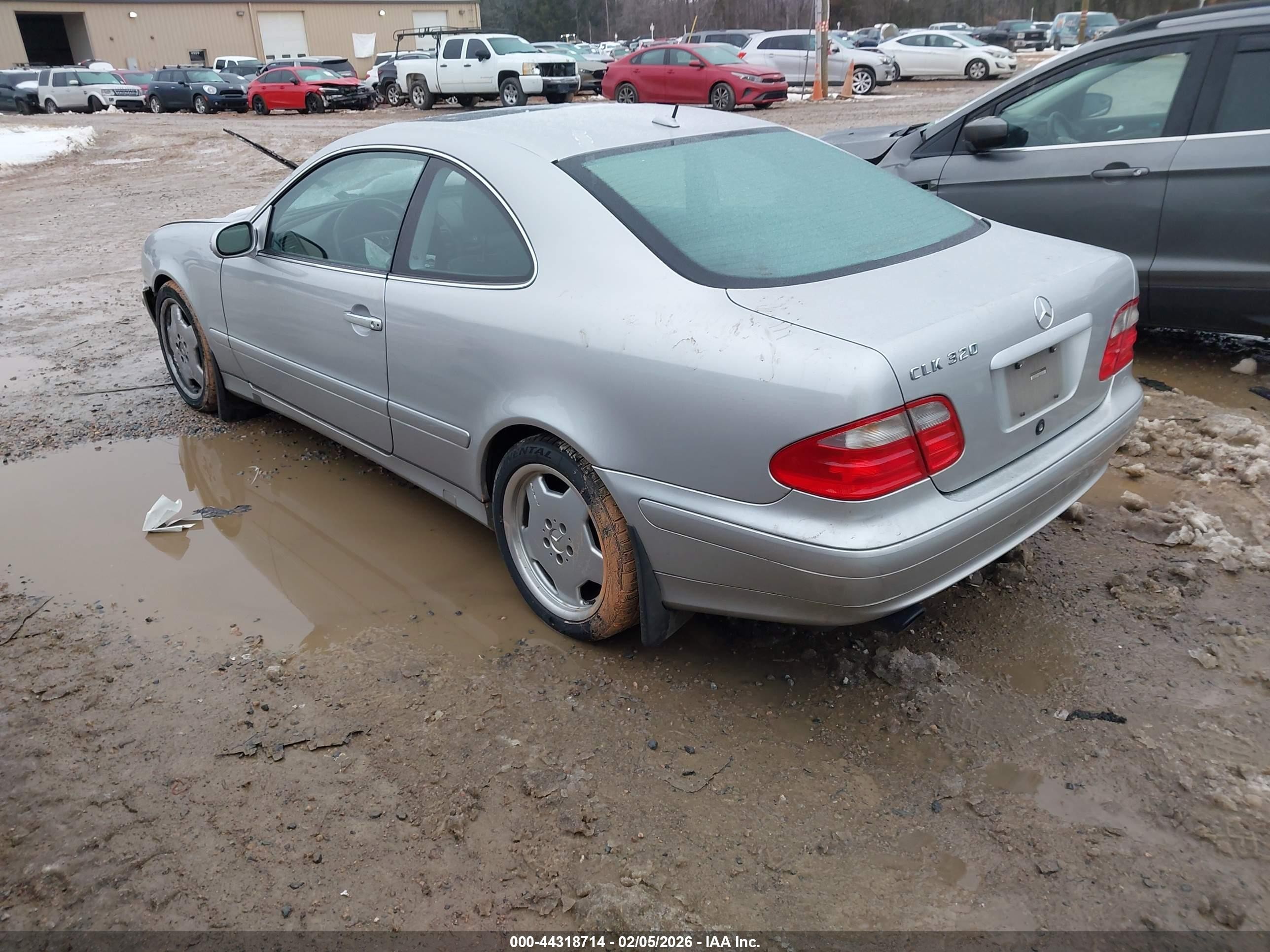 2000 Mercedes-benz Clk 320   Silver vin: WDBLJ65G4YF133659