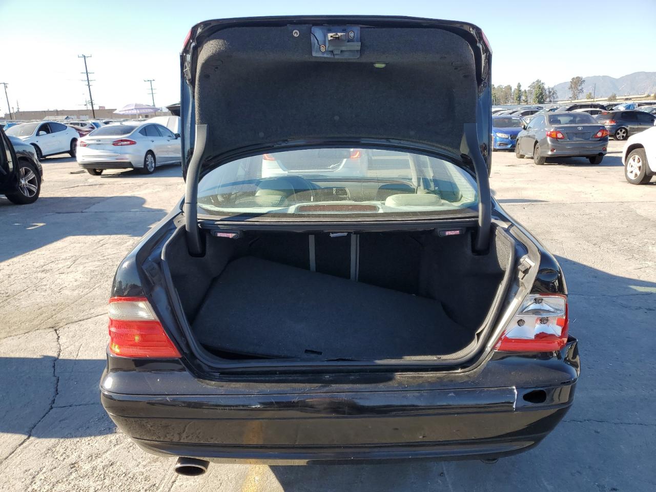 2002 Mercedes-benz Clk 320 Black vin: WDBLJ65G52T120606