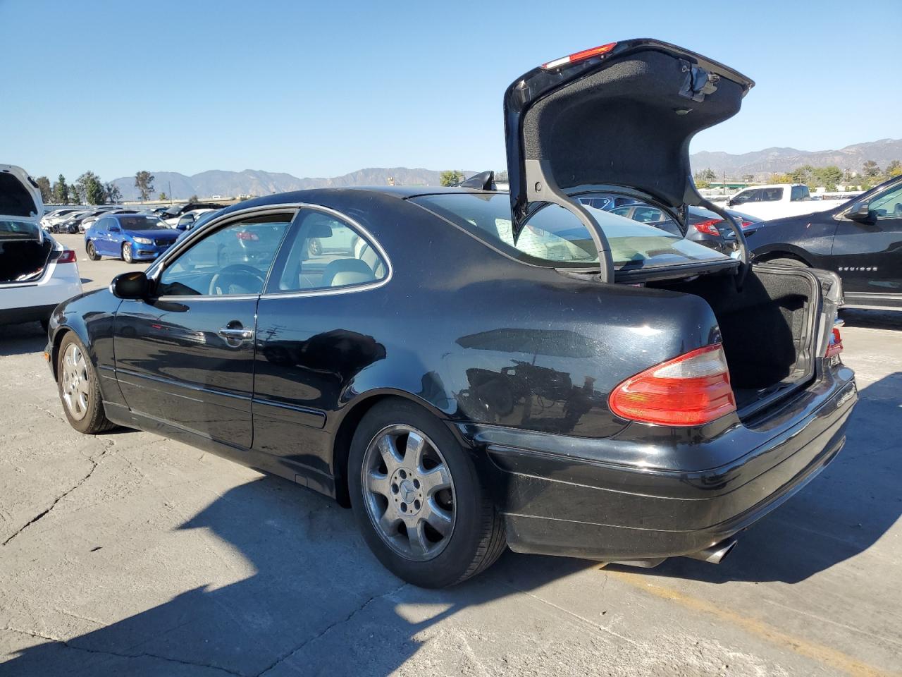 2002 Mercedes-benz Clk 320 Black vin: WDBLJ65G52T120606