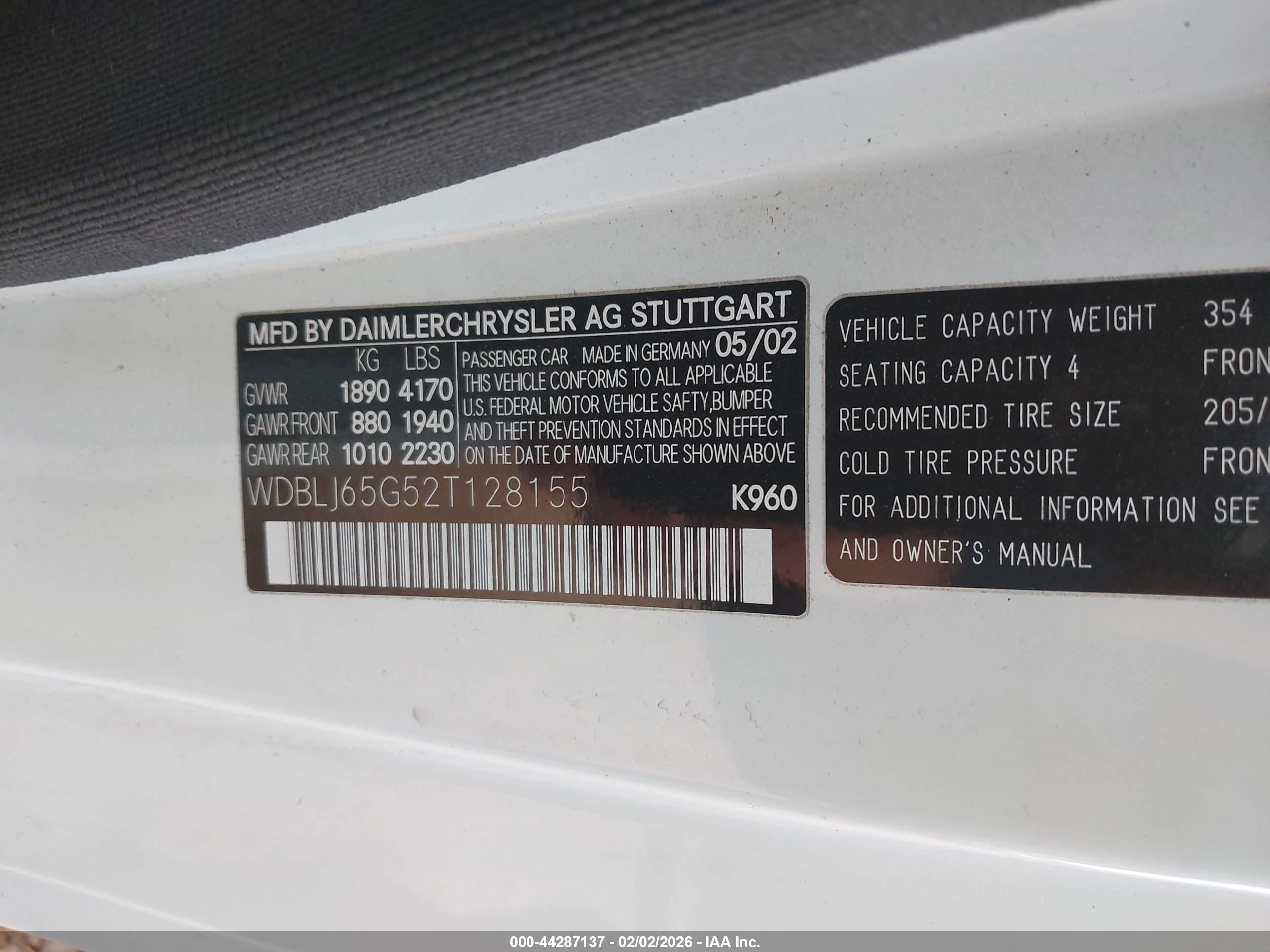 2002 Mercedes-benz Clk 320   White vin: WDBLJ65G52T128155