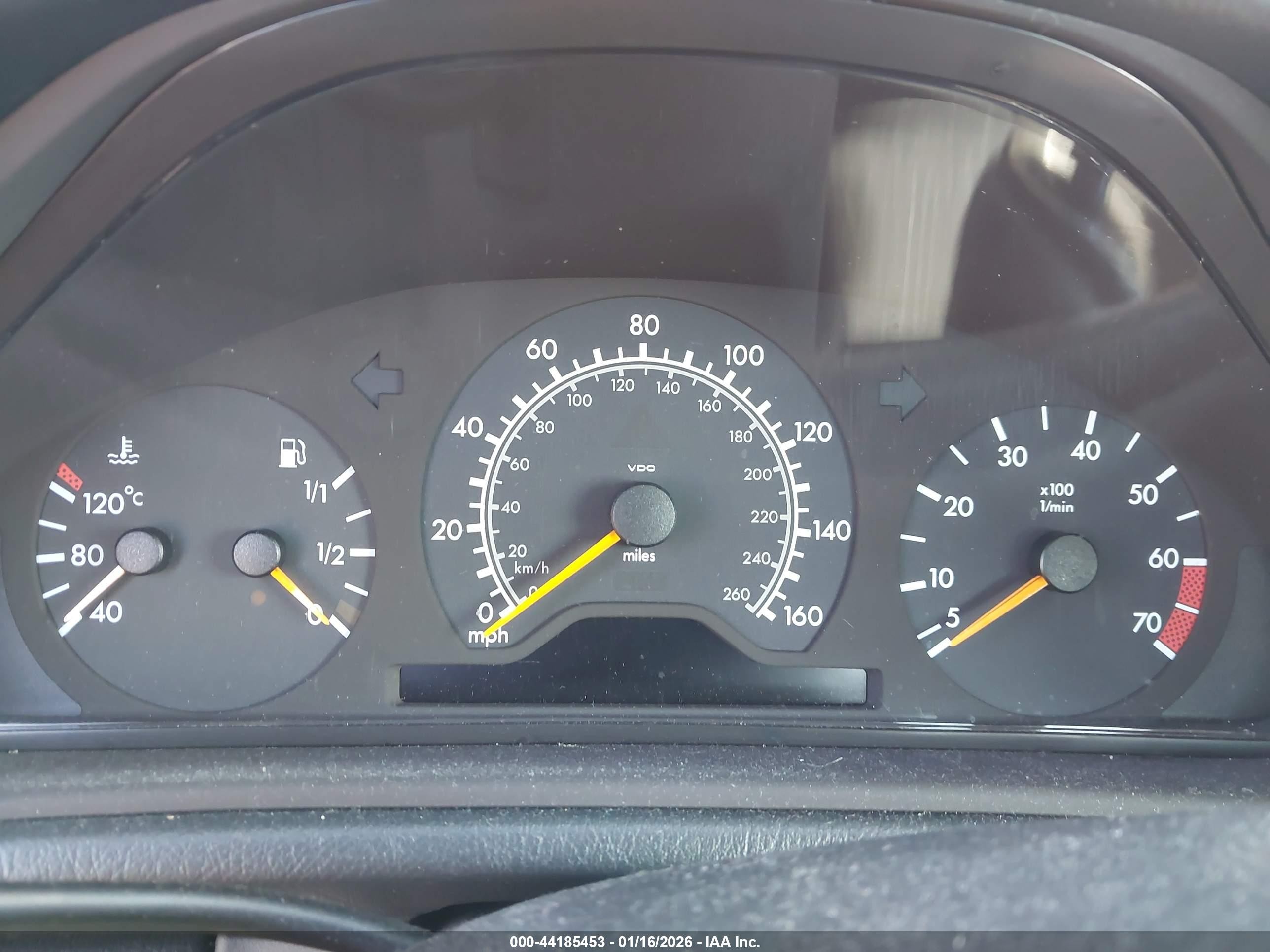1998 Mercedes-benz Clk 320   Silver vin: WDBLJ65G5WF030439