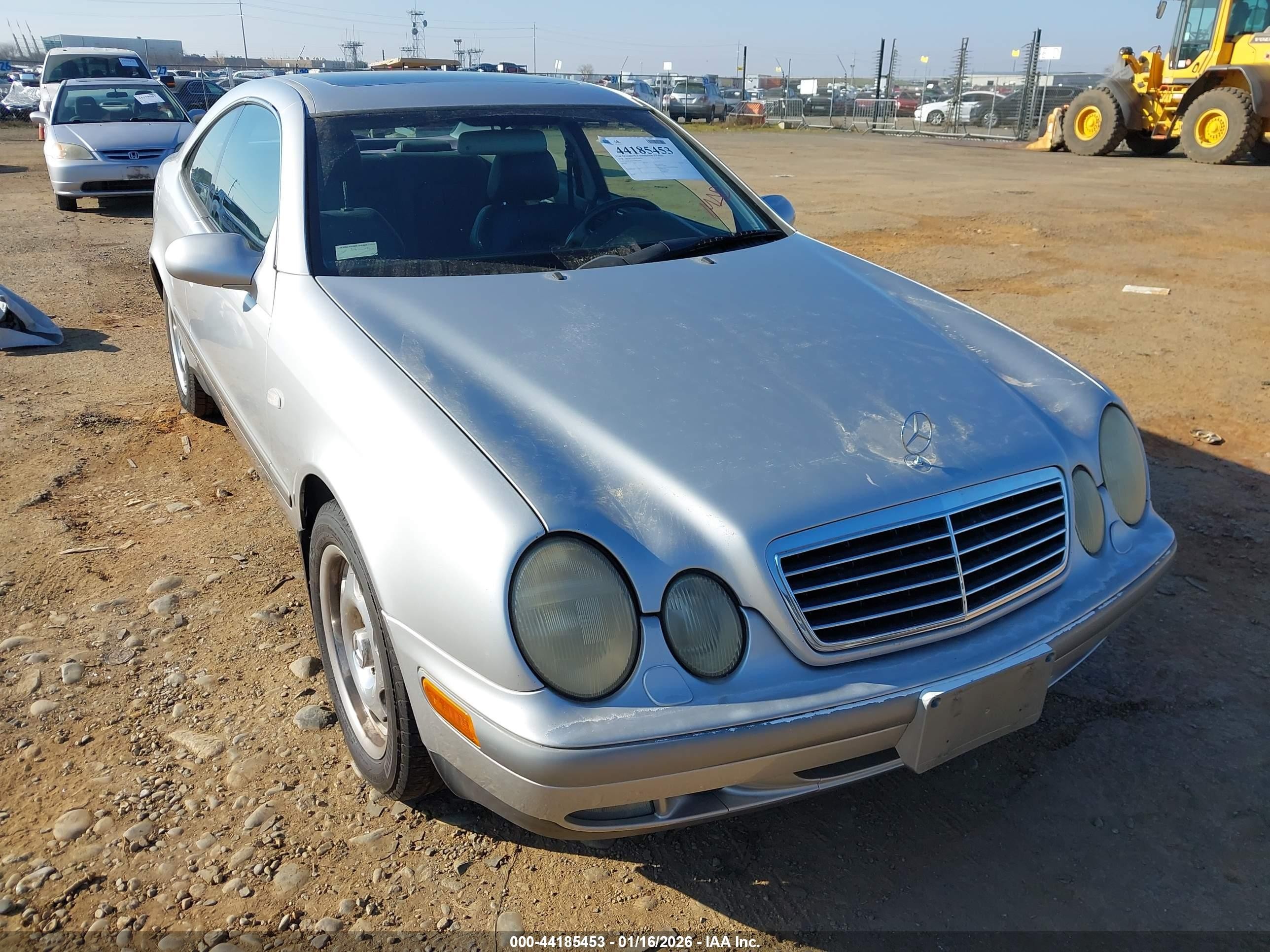 1998 Mercedes-benz Clk 320   Серебряный vin: WDBLJ65G5WF030439