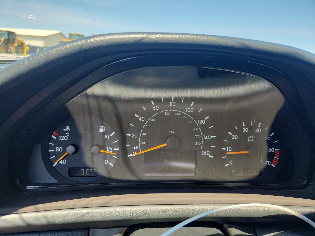 2002 Mercedes-benz Clk 320 Black vin: WDBLJ65G62F201726