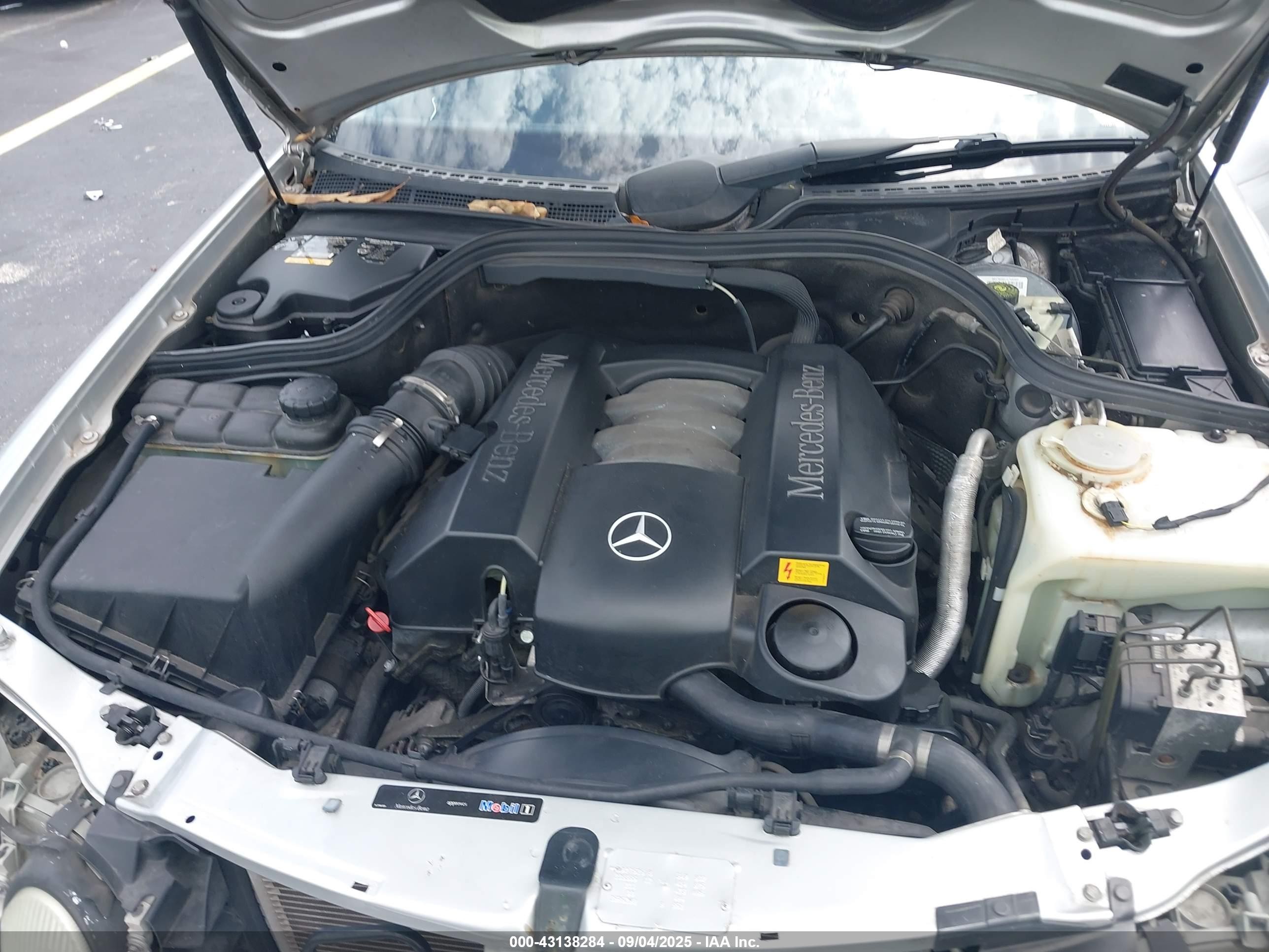 2002 Mercedes-benz Clk 320   Silver vin: WDBLJ65G62T119531