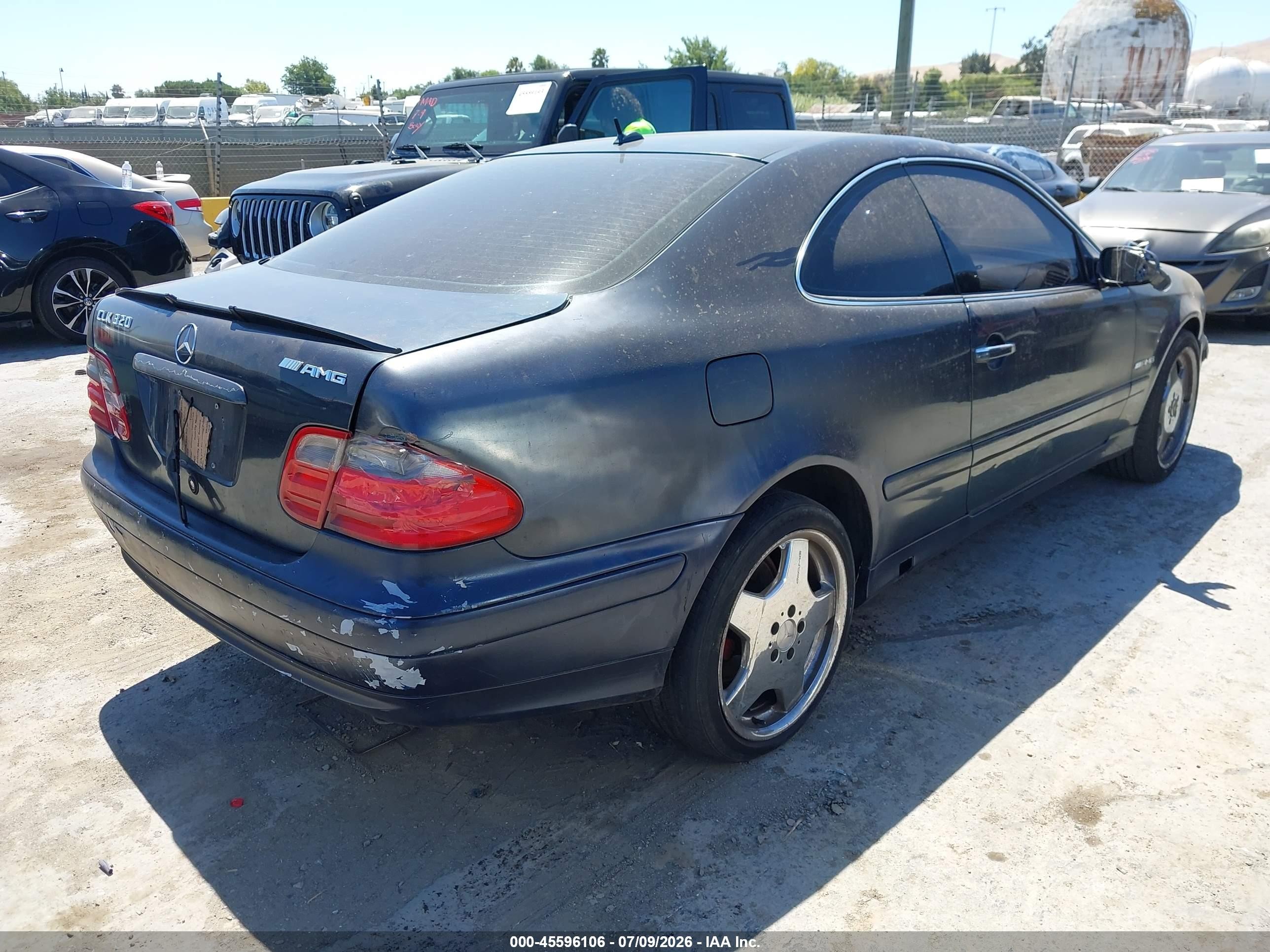 2002 Mercedes-benz Clk 320   Dark Blue vin: WDBLJ65G62T119710