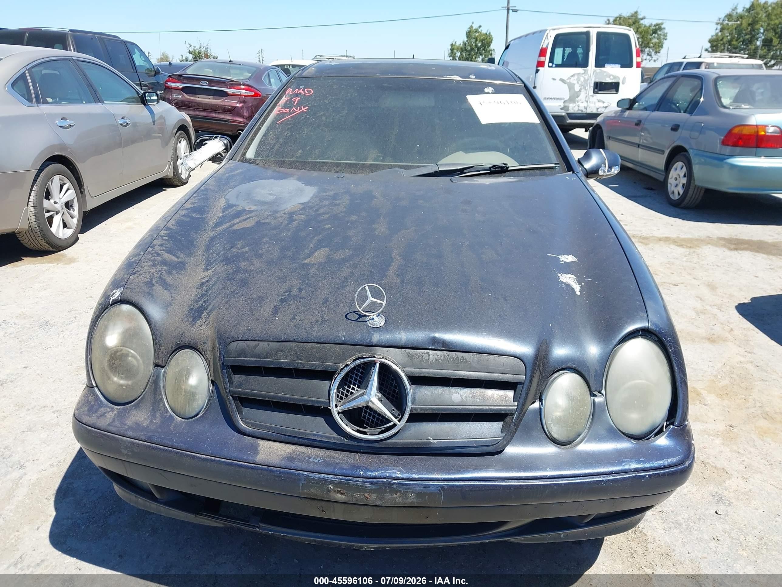 2002 Mercedes-benz Clk 320   Dark Blue vin: WDBLJ65G62T119710