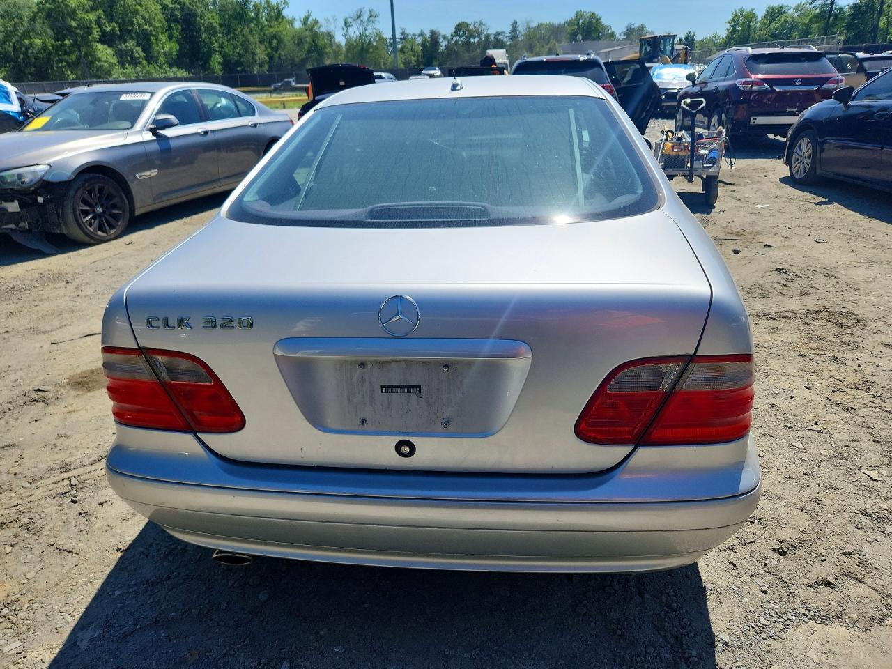 2002 Mercedes-benz Clk 320 Серебряный vin: WDBLJ65G72F198822