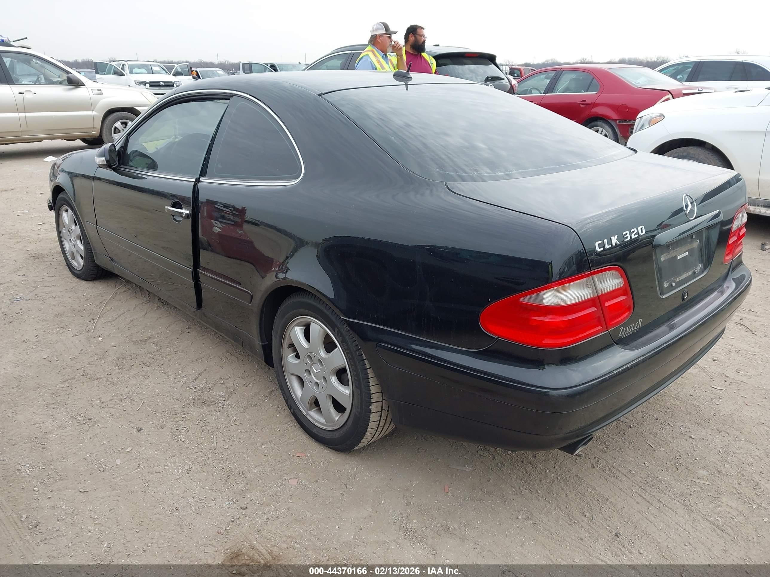 2000 Mercedes-benz Clk 320   Black vin: WDBLJ65G7YF129279