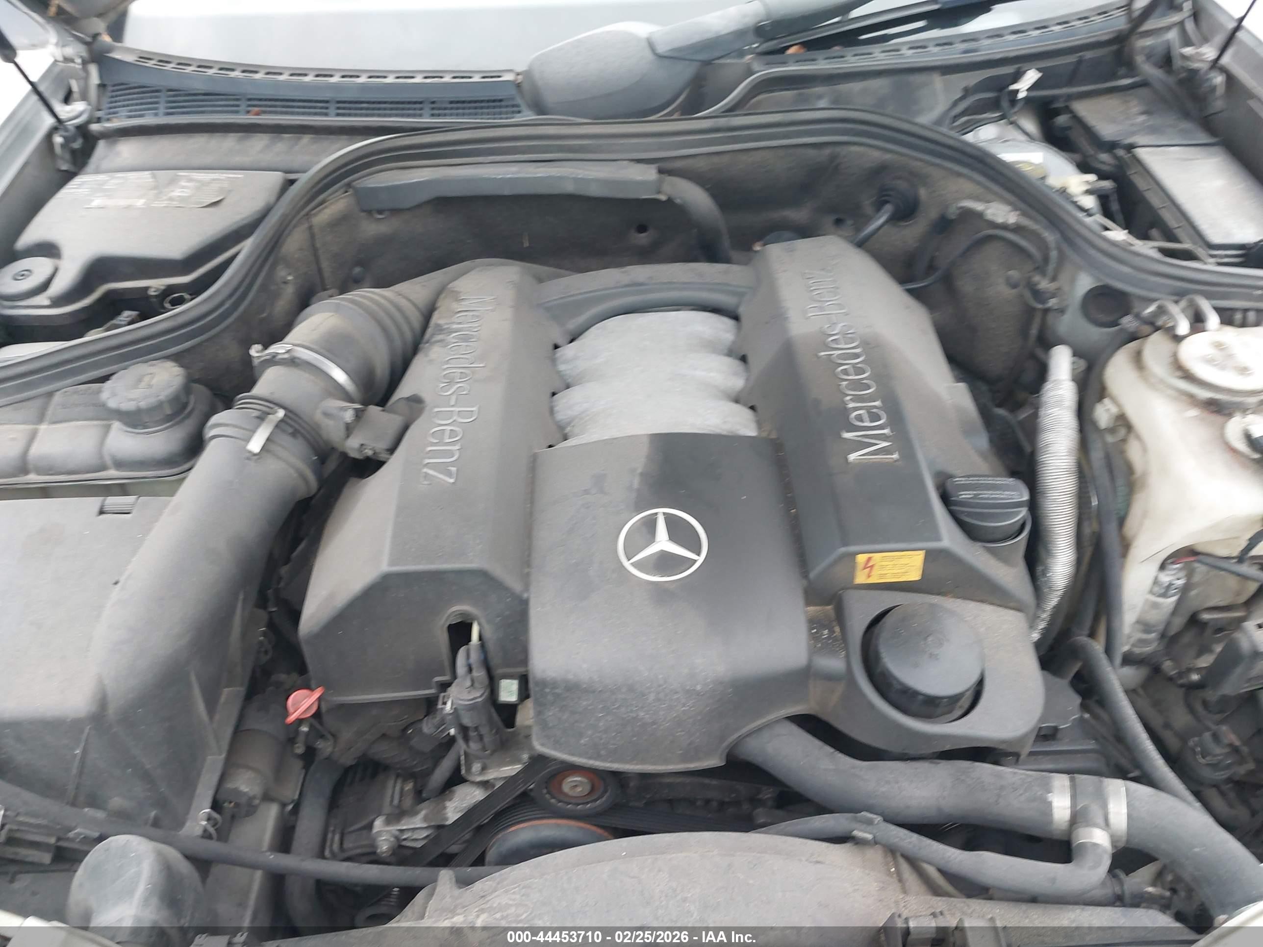 2000 Mercedes-benz Clk 320   Silver vin: WDBLJ65G7YF132733