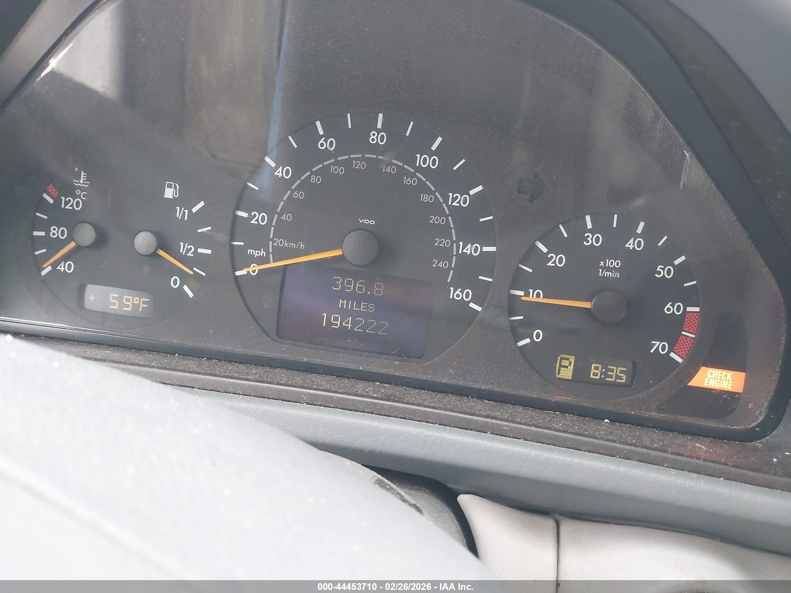 2000 Mercedes-benz Clk 320   Silver vin: WDBLJ65G7YF132733