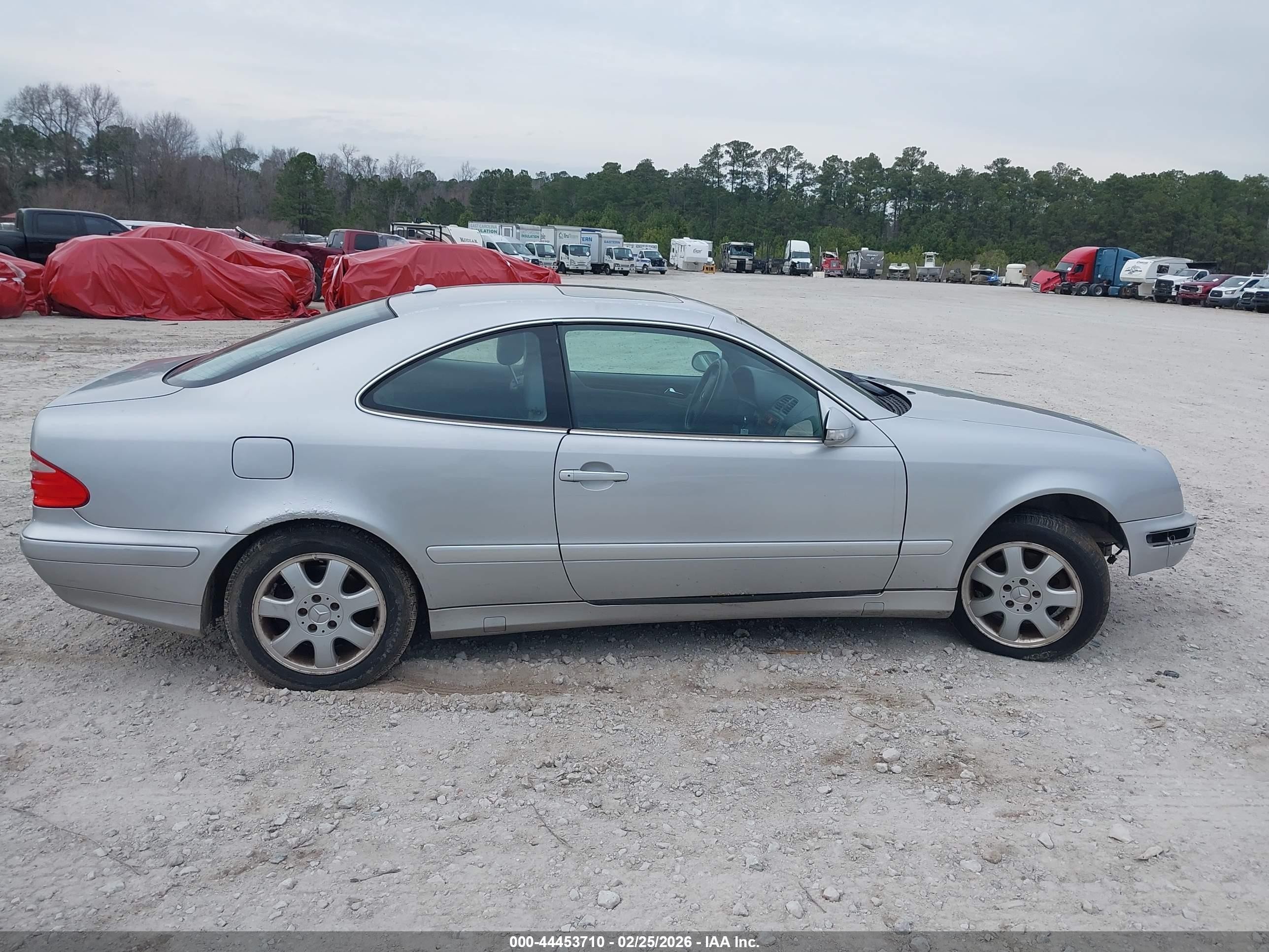 2000 Mercedes-benz Clk 320   Silver vin: WDBLJ65G7YF132733