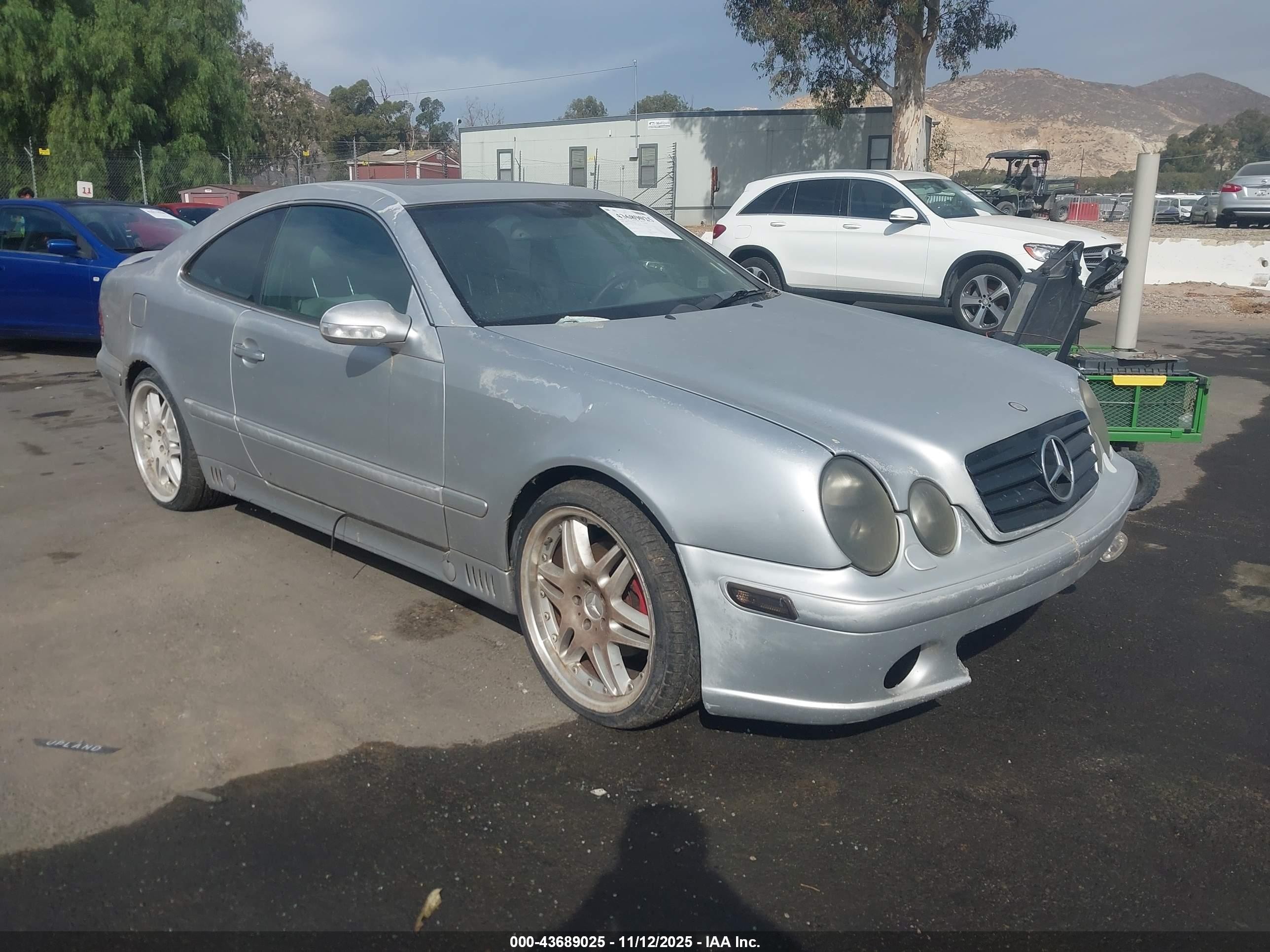 2000 Mercedes-benz Clk 320   Silver vin: WDBLJ65G7YF157342