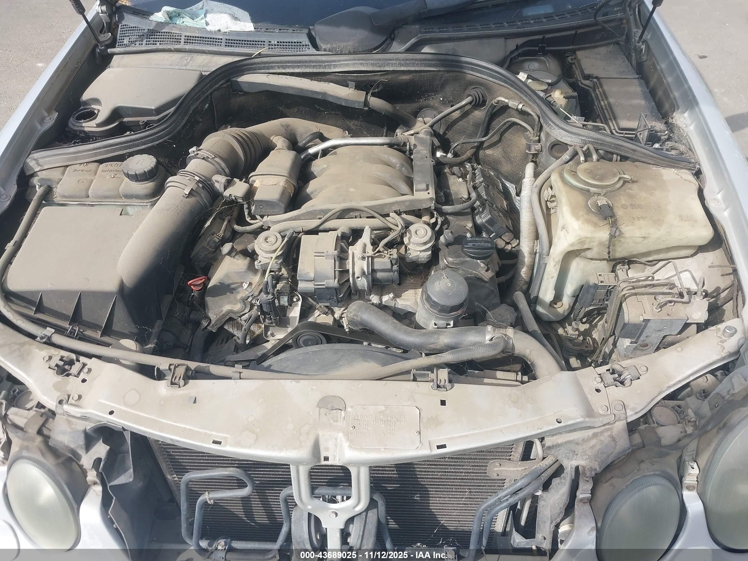 2000 Mercedes-benz Clk 320   Silver vin: WDBLJ65G7YF157342