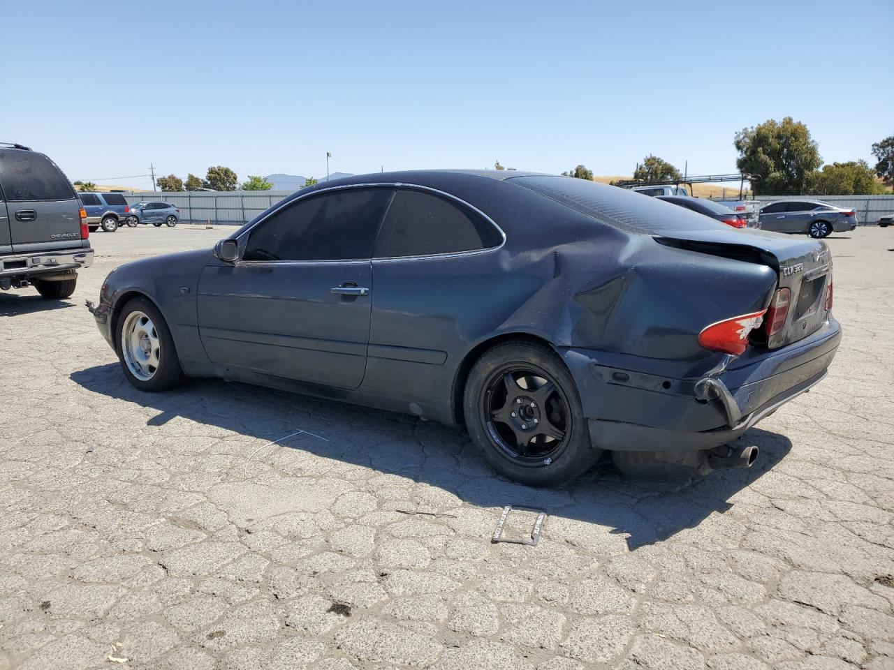 1998 Mercedes-benz Clk 320   Blue vin: WDBLJ65G8WF021251