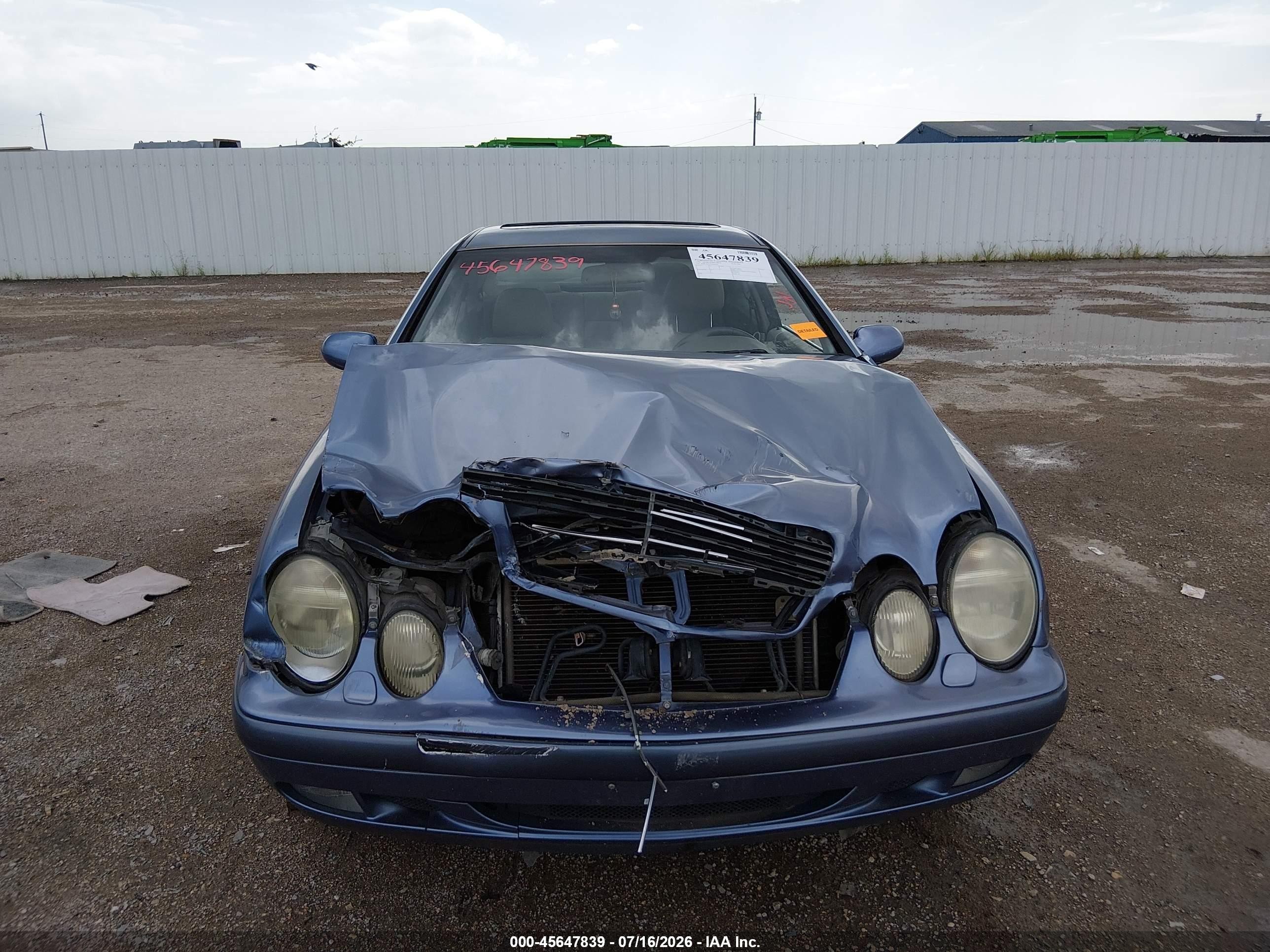 1999 Mercedes-benz Clk 320 Blue vin: WDBLJ65G9XF097420