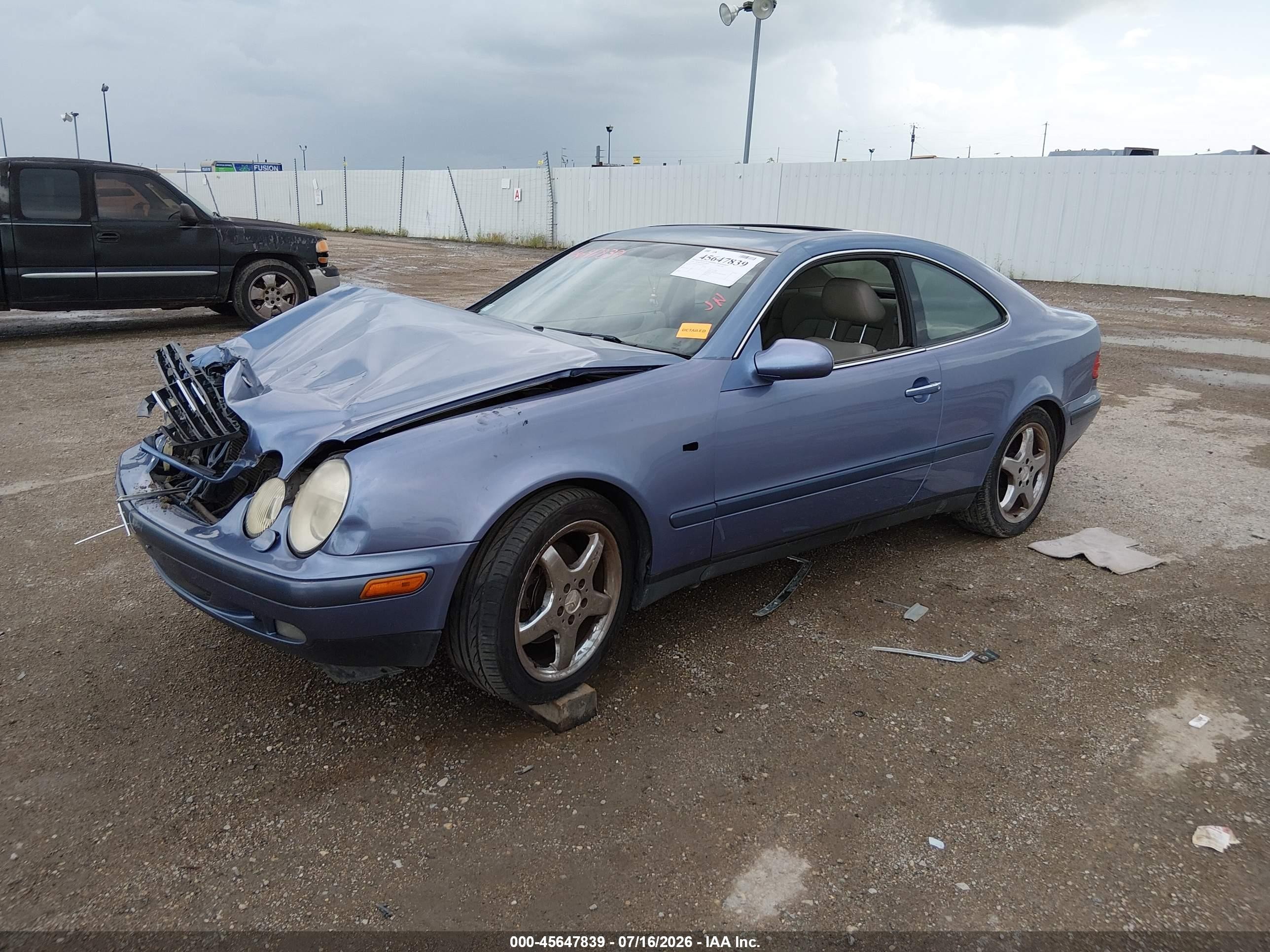 1999 Mercedes-benz Clk 320 Blue vin: WDBLJ65G9XF097420