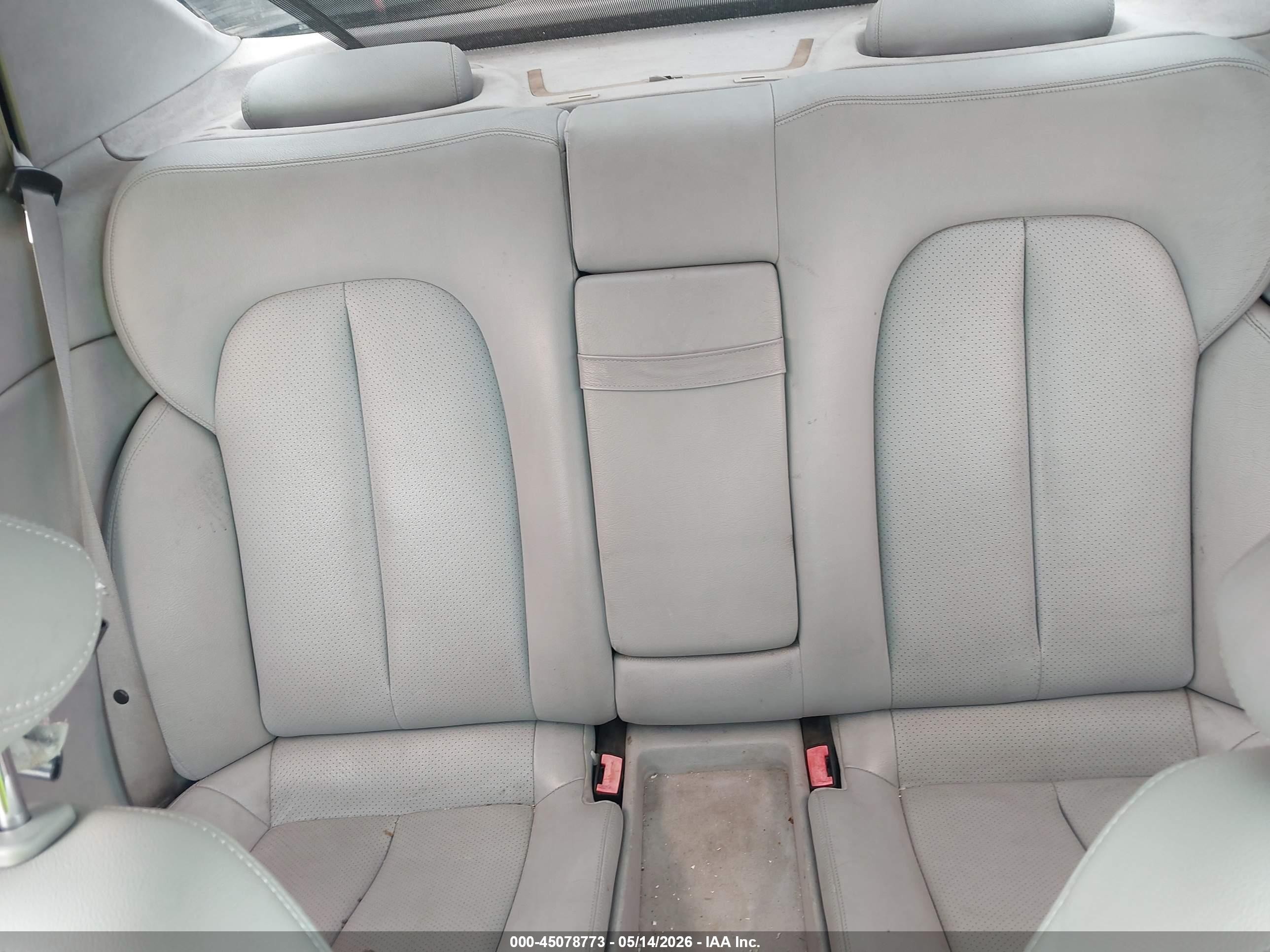 2000 Mercedes-benz Clk 320   Белый vin: WDBLJ65G9YF152630