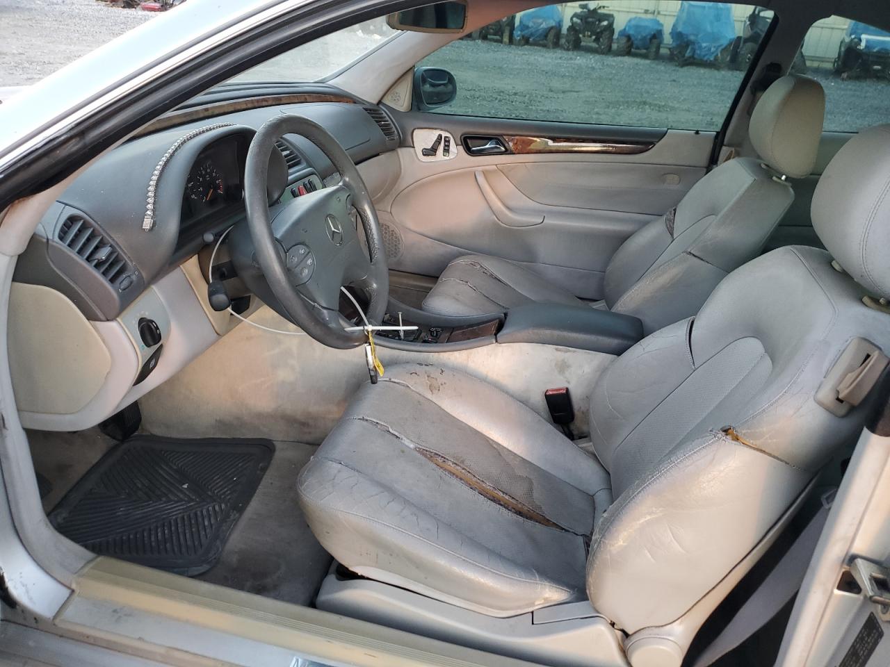 2002 Mercedes-benz Clk 320 Silver vin: WDBLJ65GX2F199379