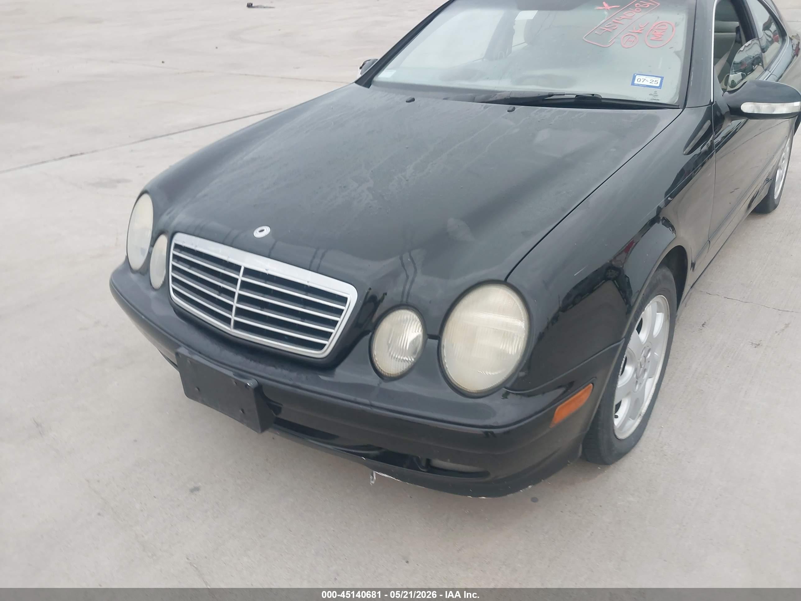 2002 Mercedes-benz Clk 320   Black vin: WDBLJ65GX2T119371