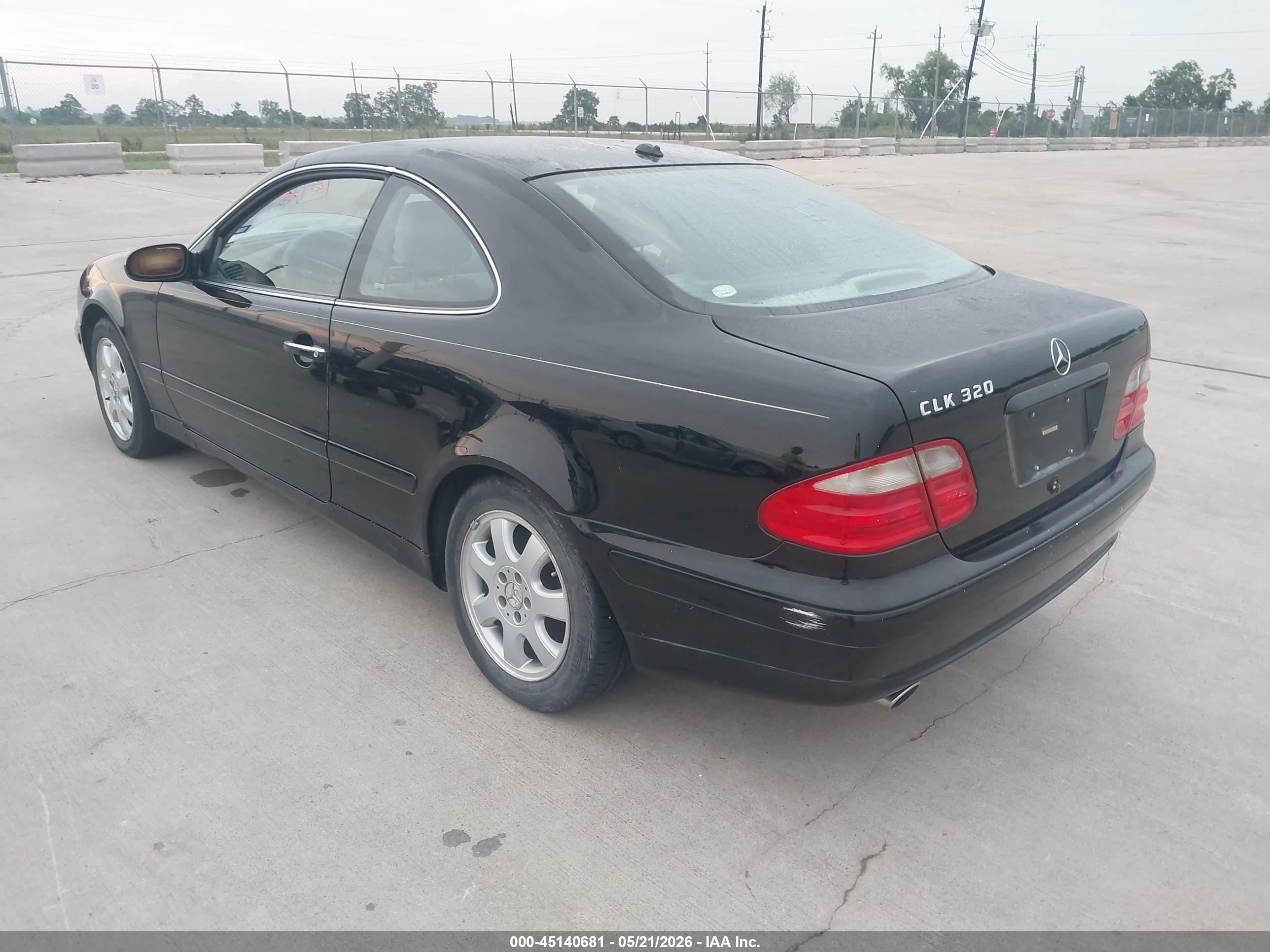 2002 Mercedes-benz Clk 320   Black vin: WDBLJ65GX2T119371