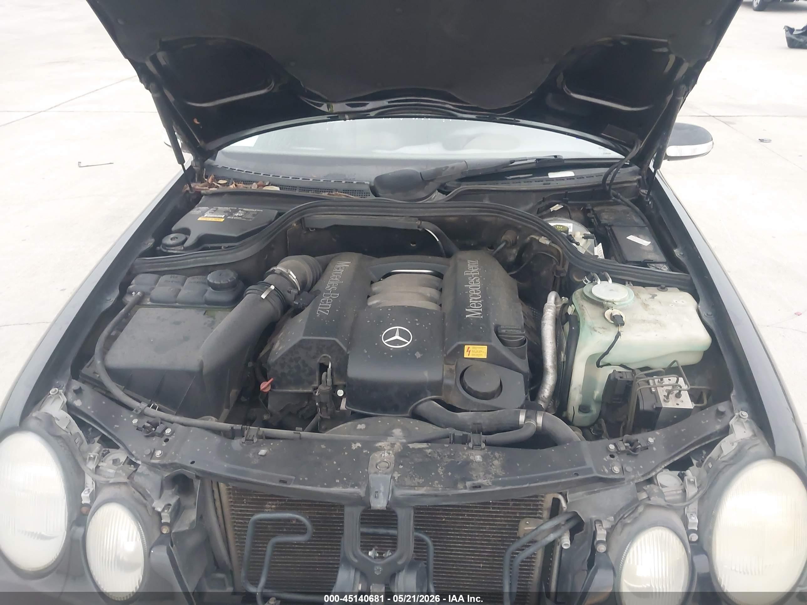 2002 Mercedes-benz Clk 320   Black vin: WDBLJ65GX2T119371