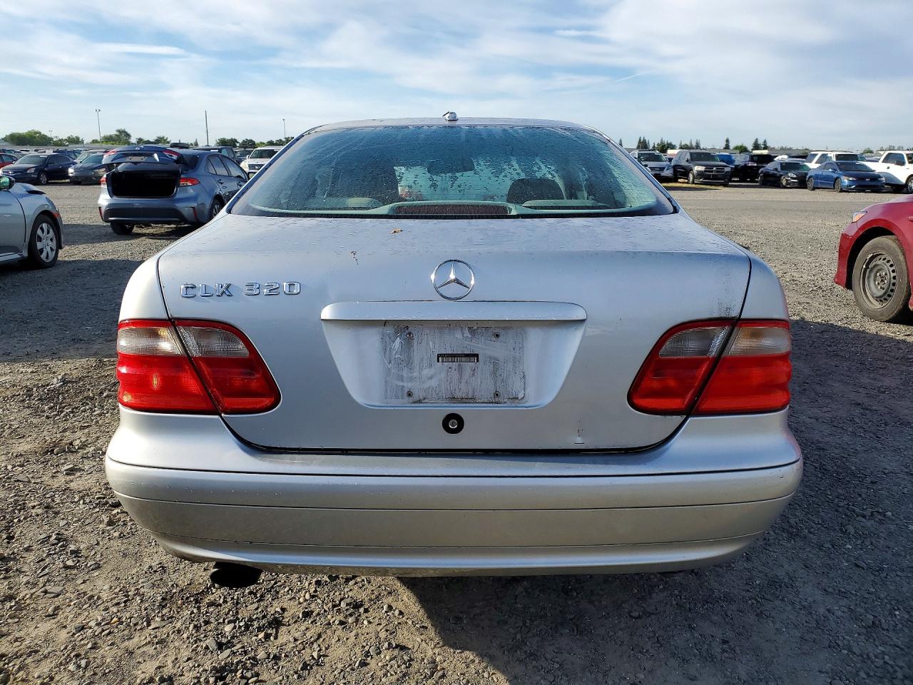 2000 Mercedes-benz Clk 320 Silver vin: WDBLJ65GXYF157240