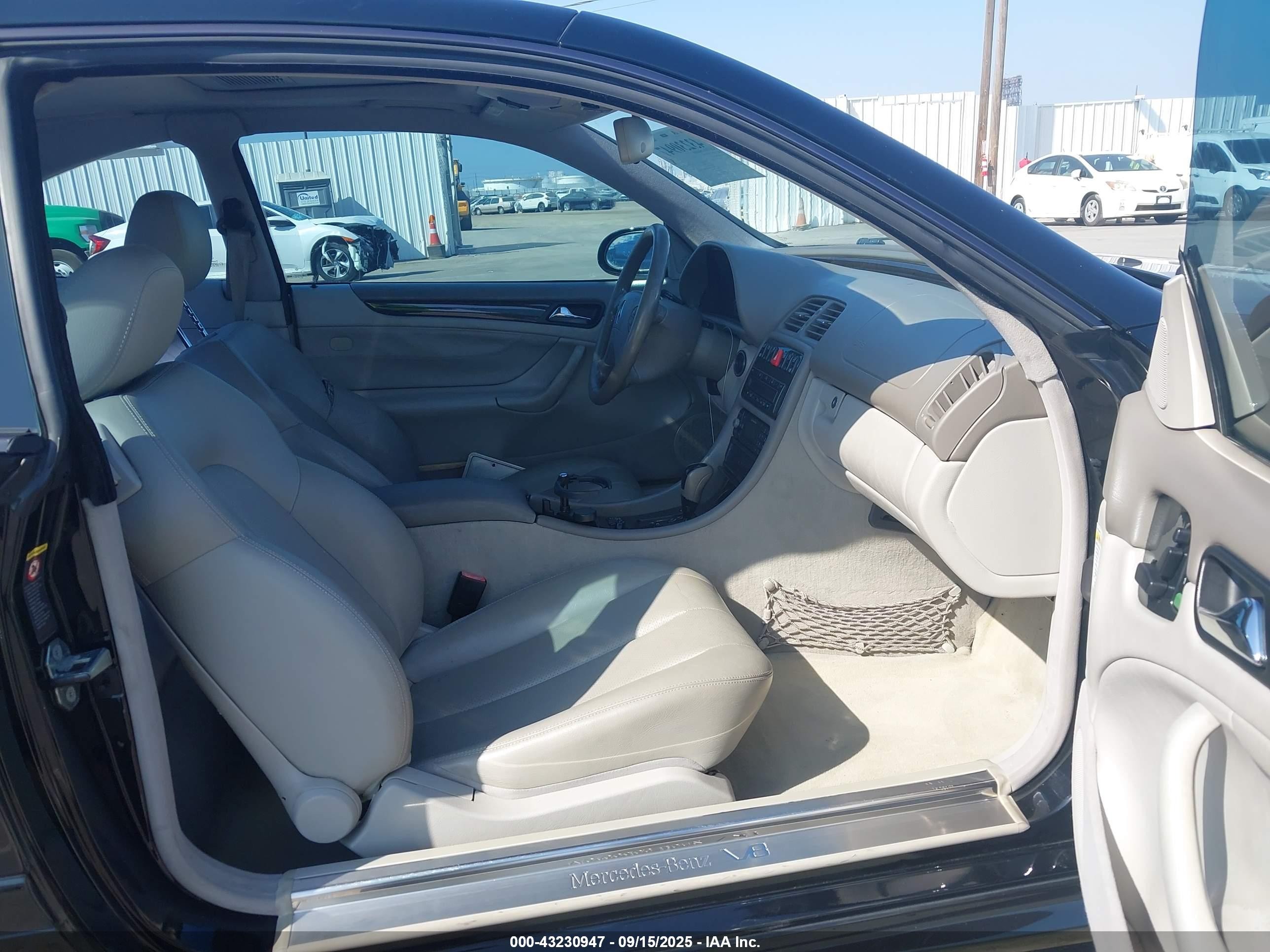 2002 Mercedes-benz Clk 430   Черный vin: WDBLJ70G22F200540