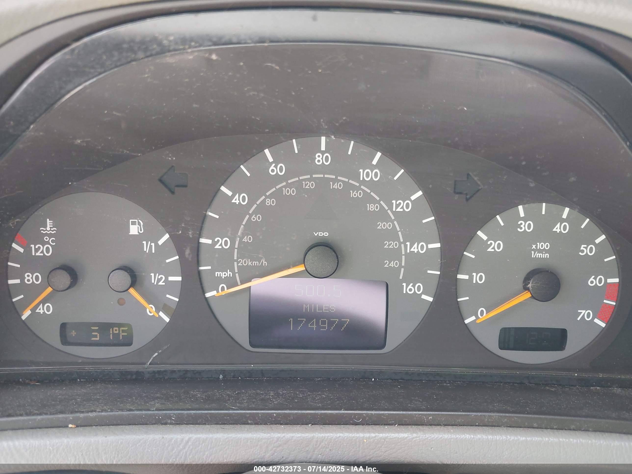 2002 Mercedes-benz Clk 430   Black vin: WDBLJ70G32T110122
