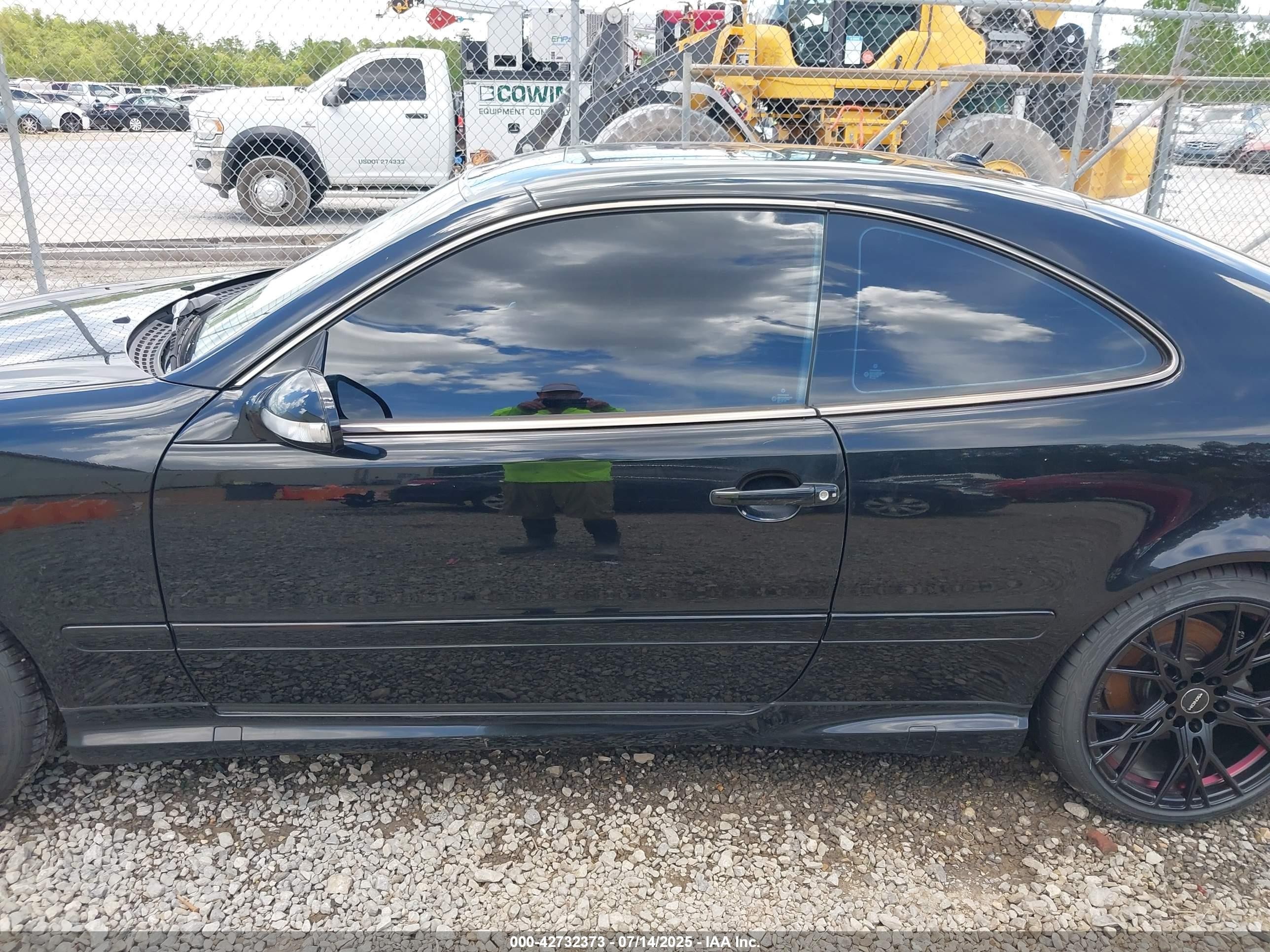 2002 Mercedes-benz Clk 430   Black vin: WDBLJ70G32T110122