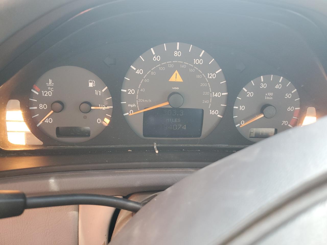 2002 Mercedes-benz Clk 430 White vin: WDBLJ70G32T123792