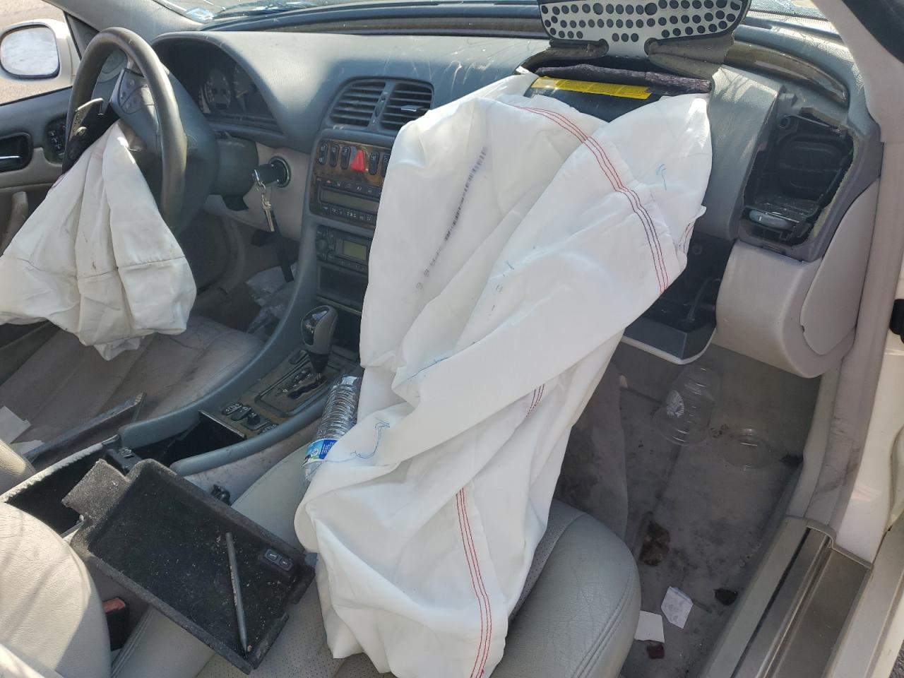 2002 Mercedes-benz Clk 430 White vin: WDBLJ70G32T123792