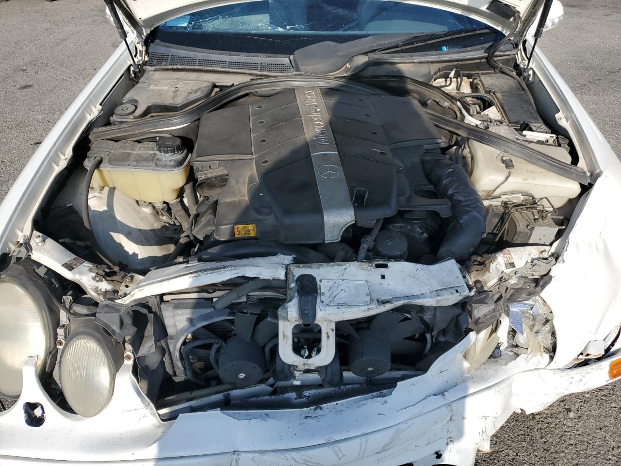 2002 Mercedes-benz Clk 430 White vin: WDBLJ70G32T123792