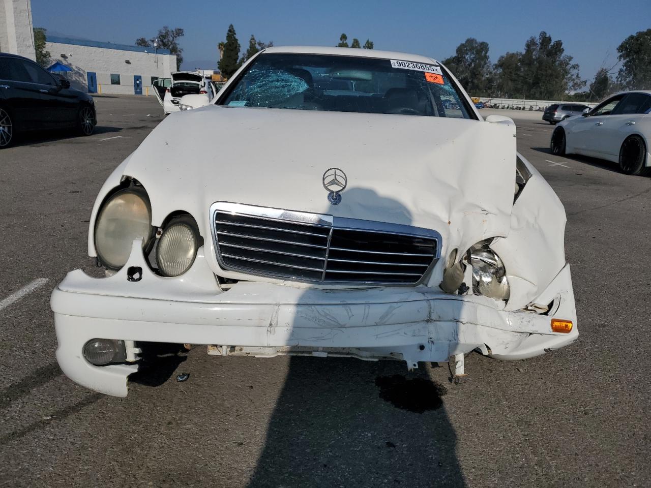 2002 Mercedes-benz Clk 430 White vin: WDBLJ70G32T123792