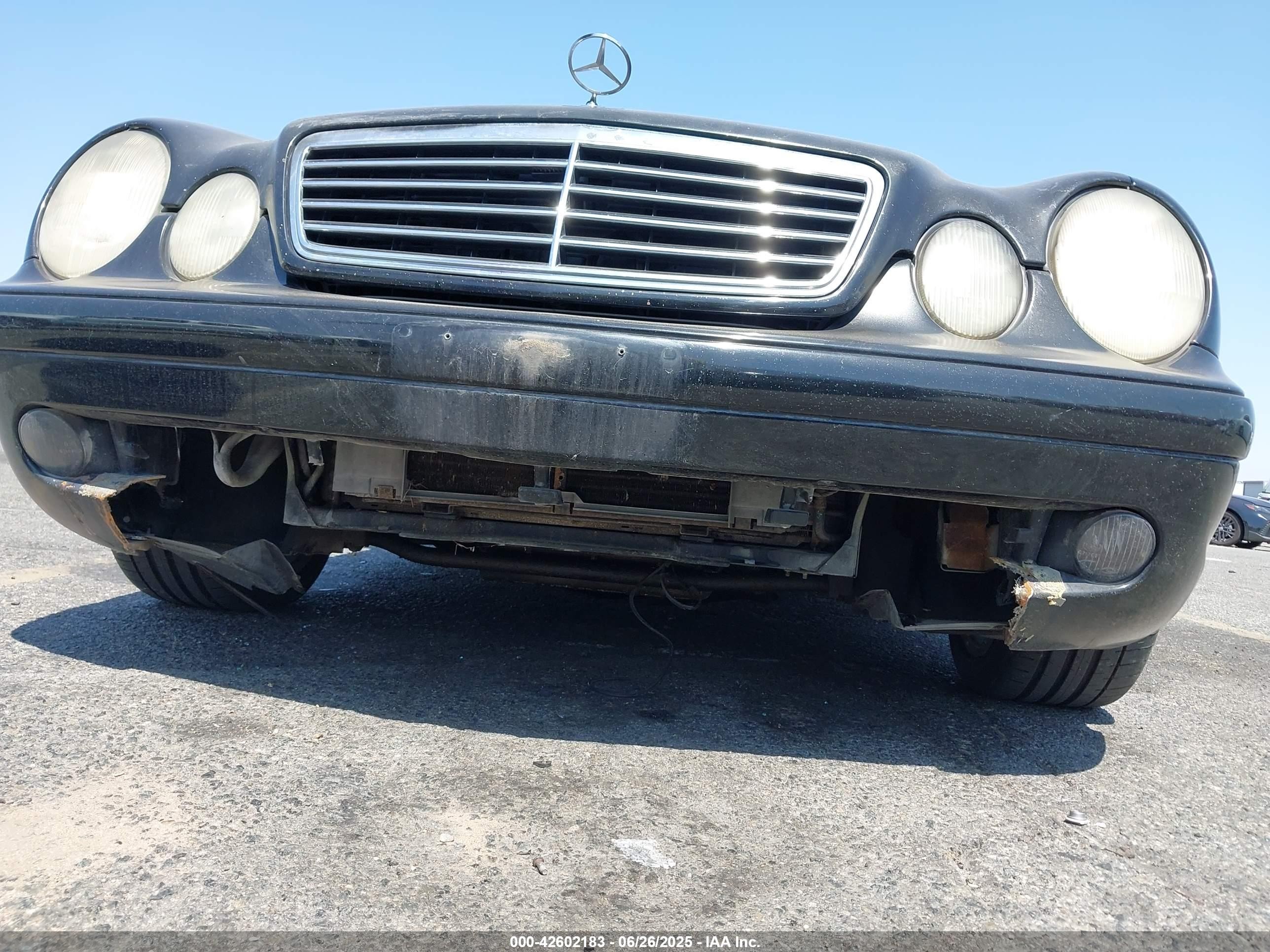 2000 Mercedes-benz Clk 430   Black vin: WDBLJ70G3YF131317