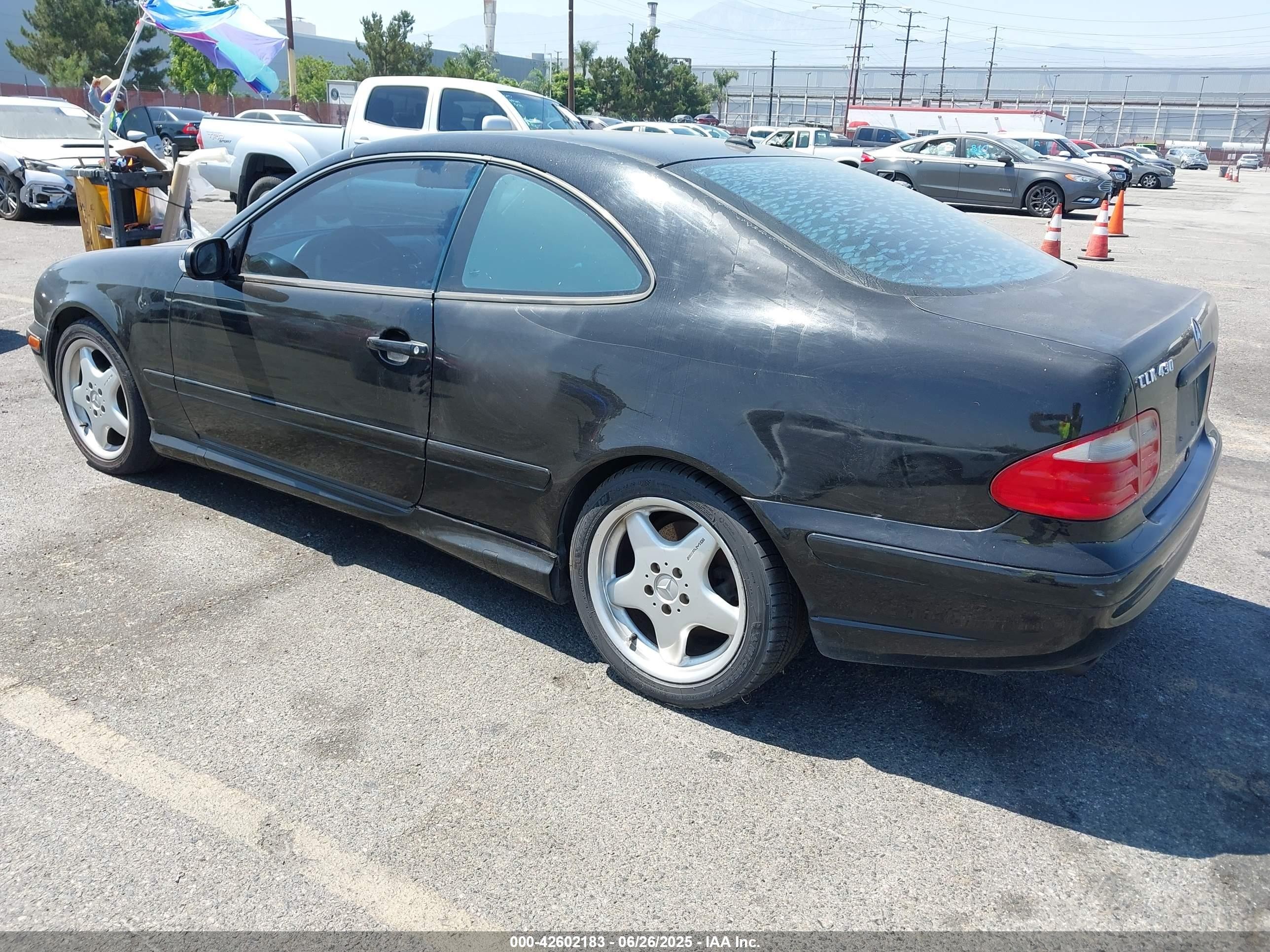 2000 Mercedes-benz Clk 430   Black vin: WDBLJ70G3YF131317