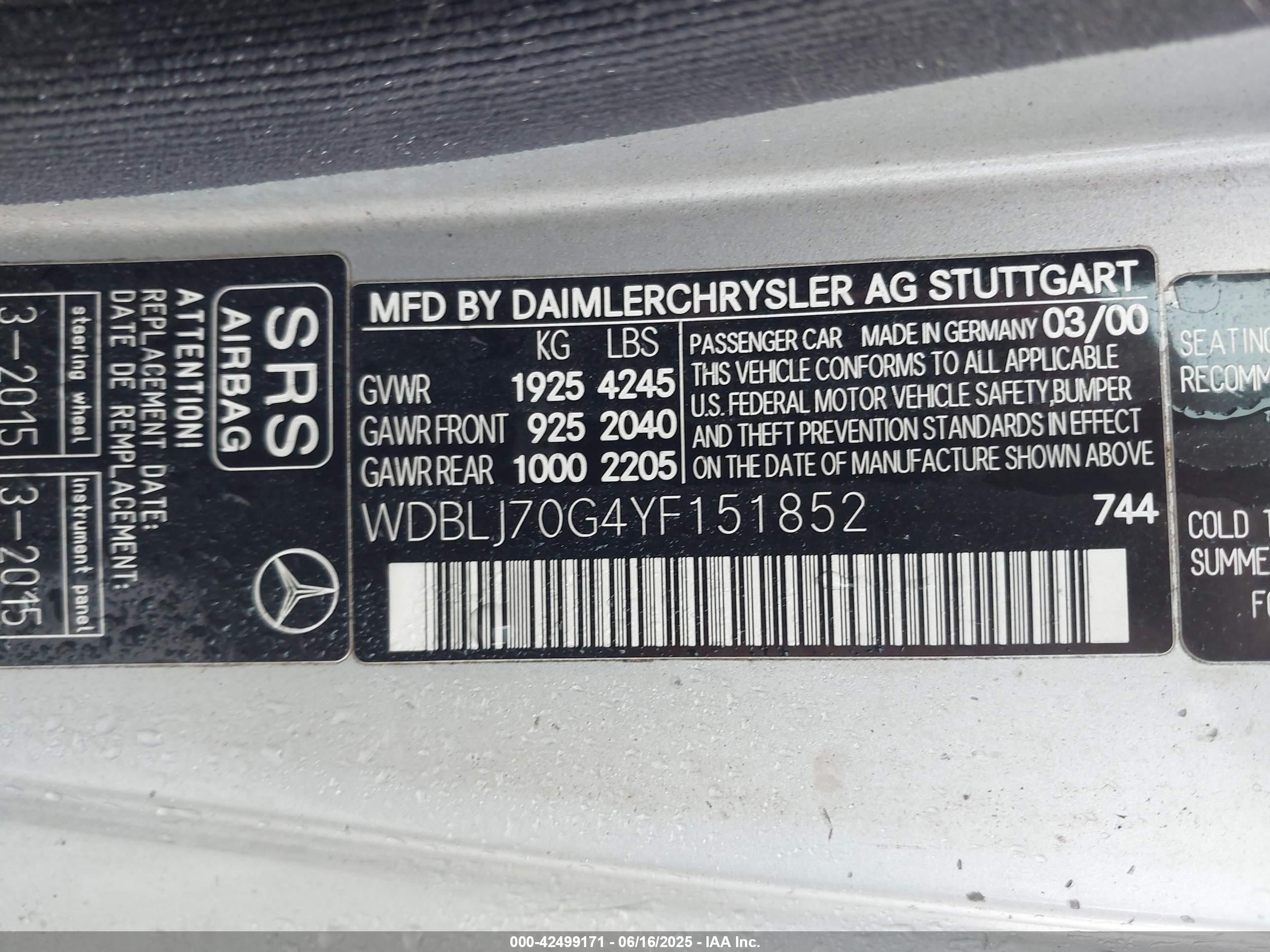 2000 Mercedes-benz Clk 430   Белый vin: WDBLJ70G4YF151852