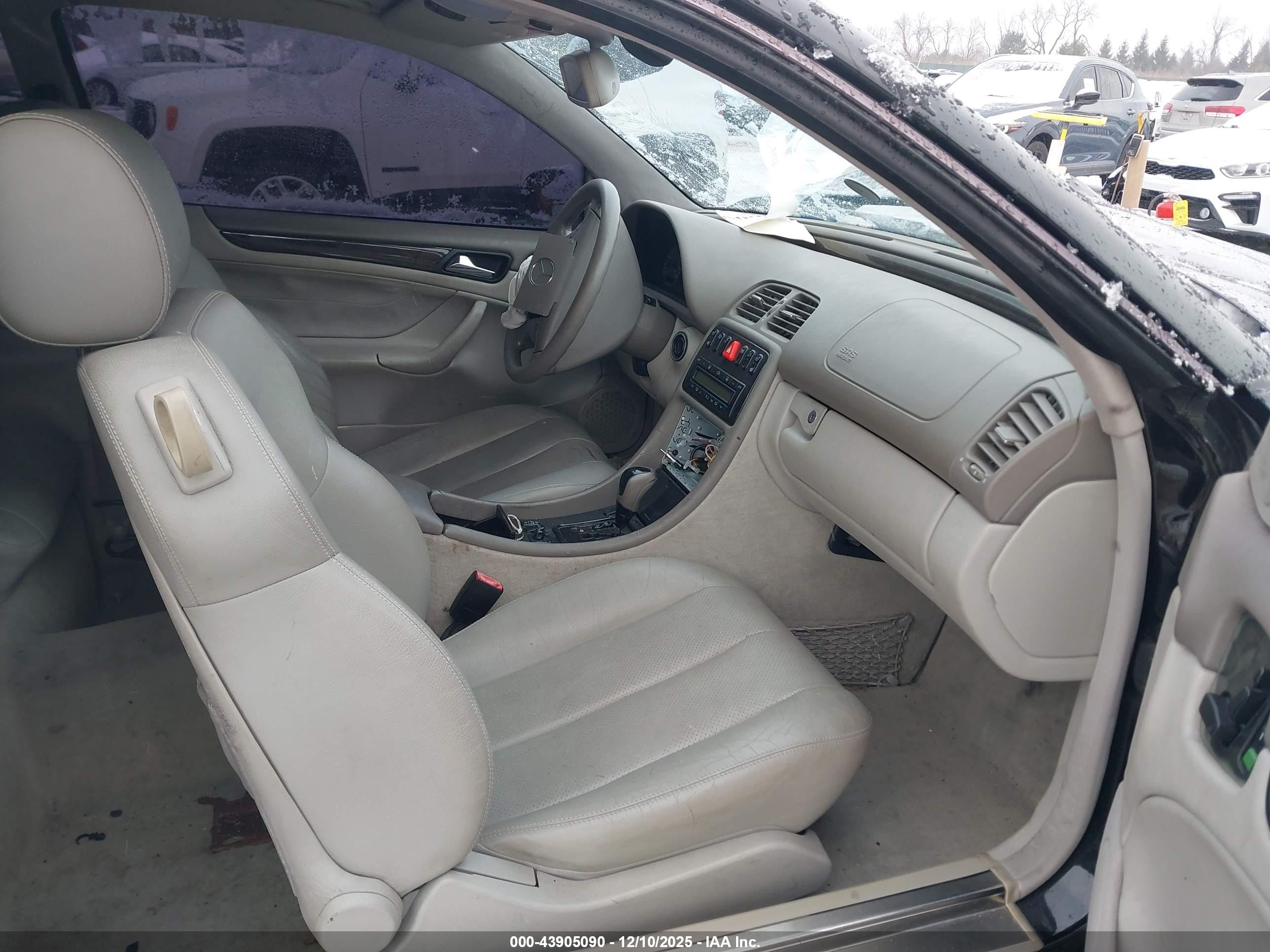 2002 Mercedes-benz Clk 430   Black vin: WDBLJ70G52F201746