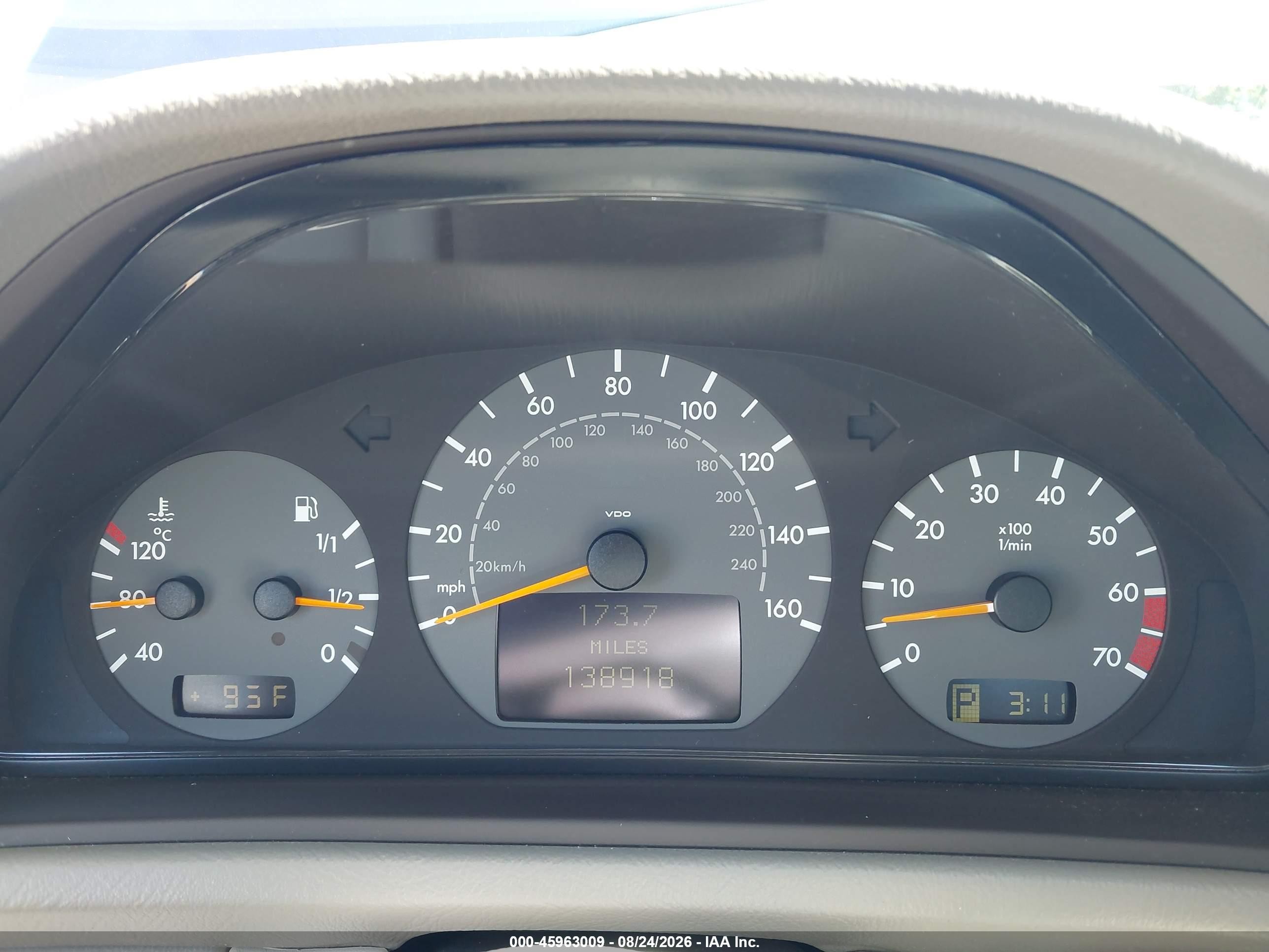 2000 Mercedes-benz Clk 430 Blue vin: WDBLJ70G7YF158892