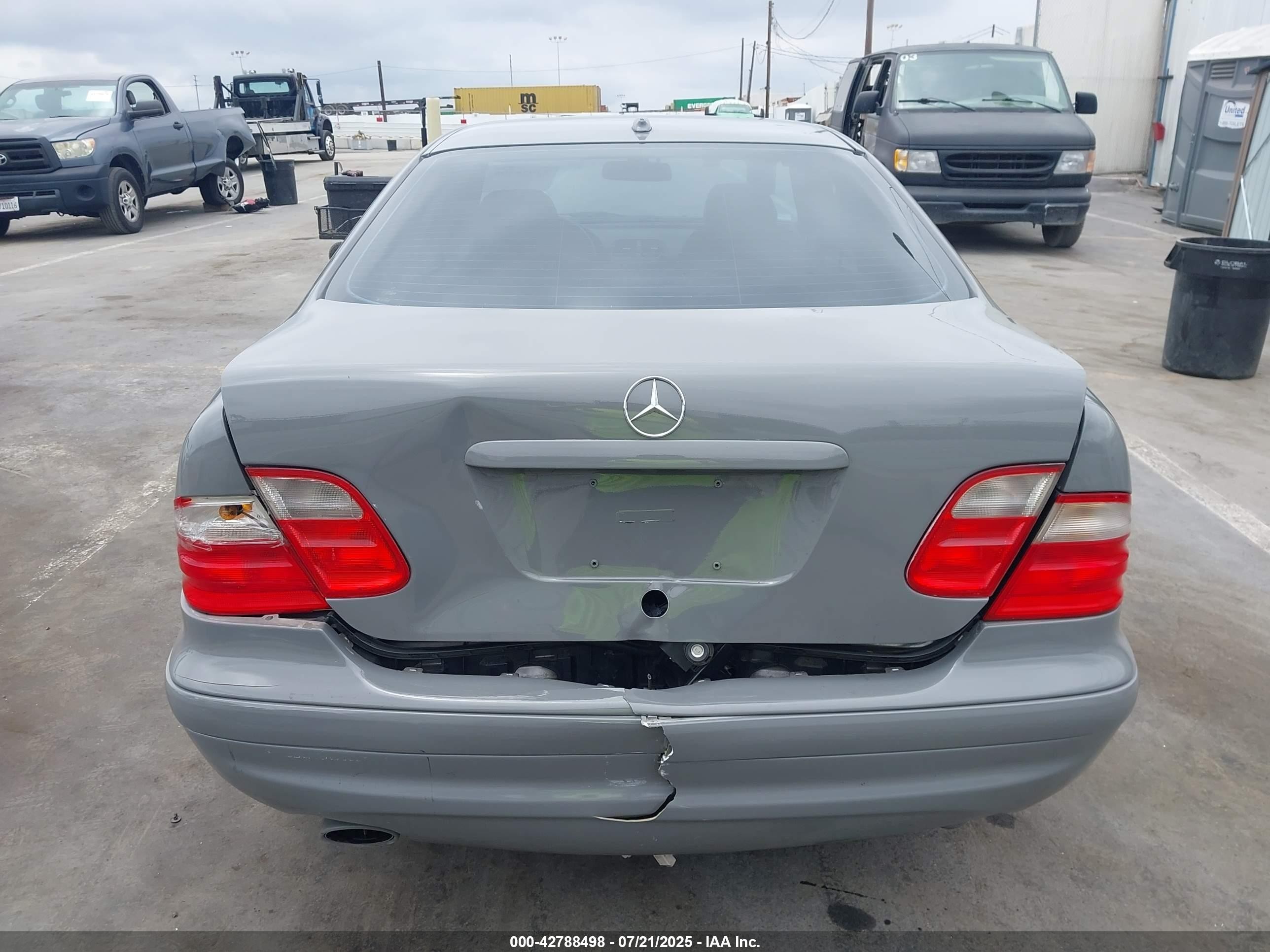 2002 Mercedes-benz Clk 430   Gray vin: WDBLJ70G82T096105
