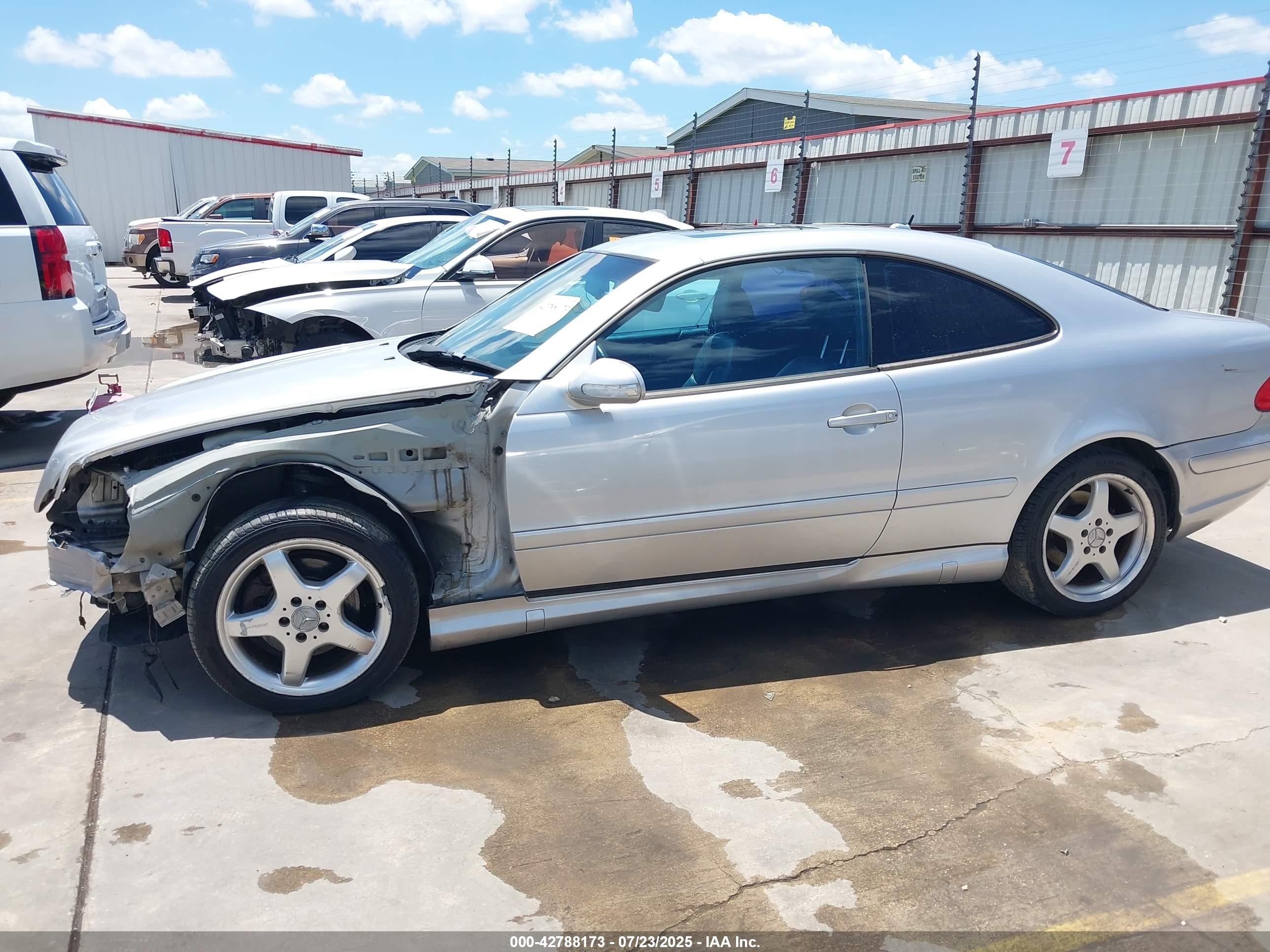 2002 Mercedes-benz Clk 430   Silver vin: WDBLJ70G92T123831
