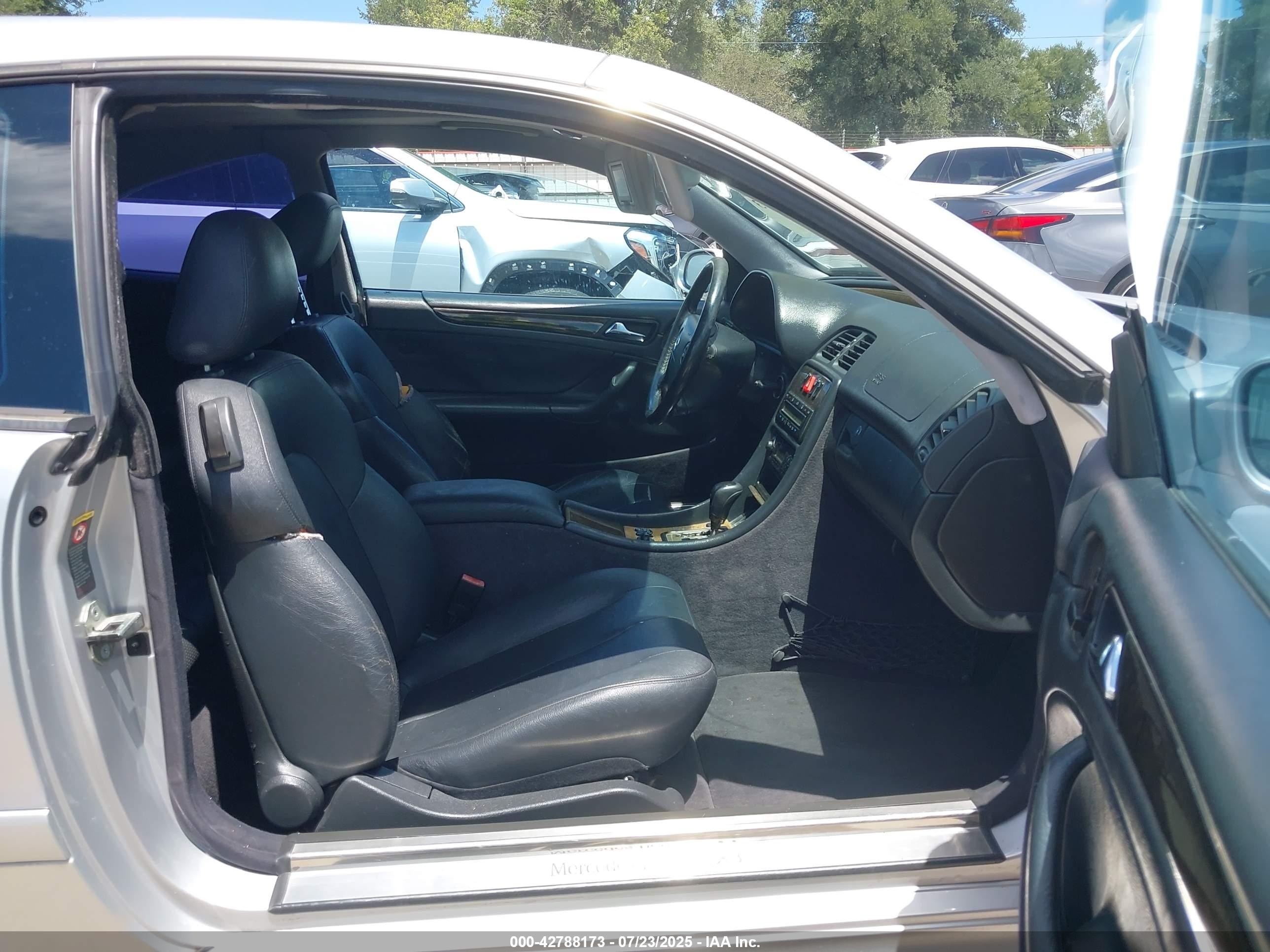 2002 Mercedes-benz Clk 430   Silver vin: WDBLJ70G92T123831