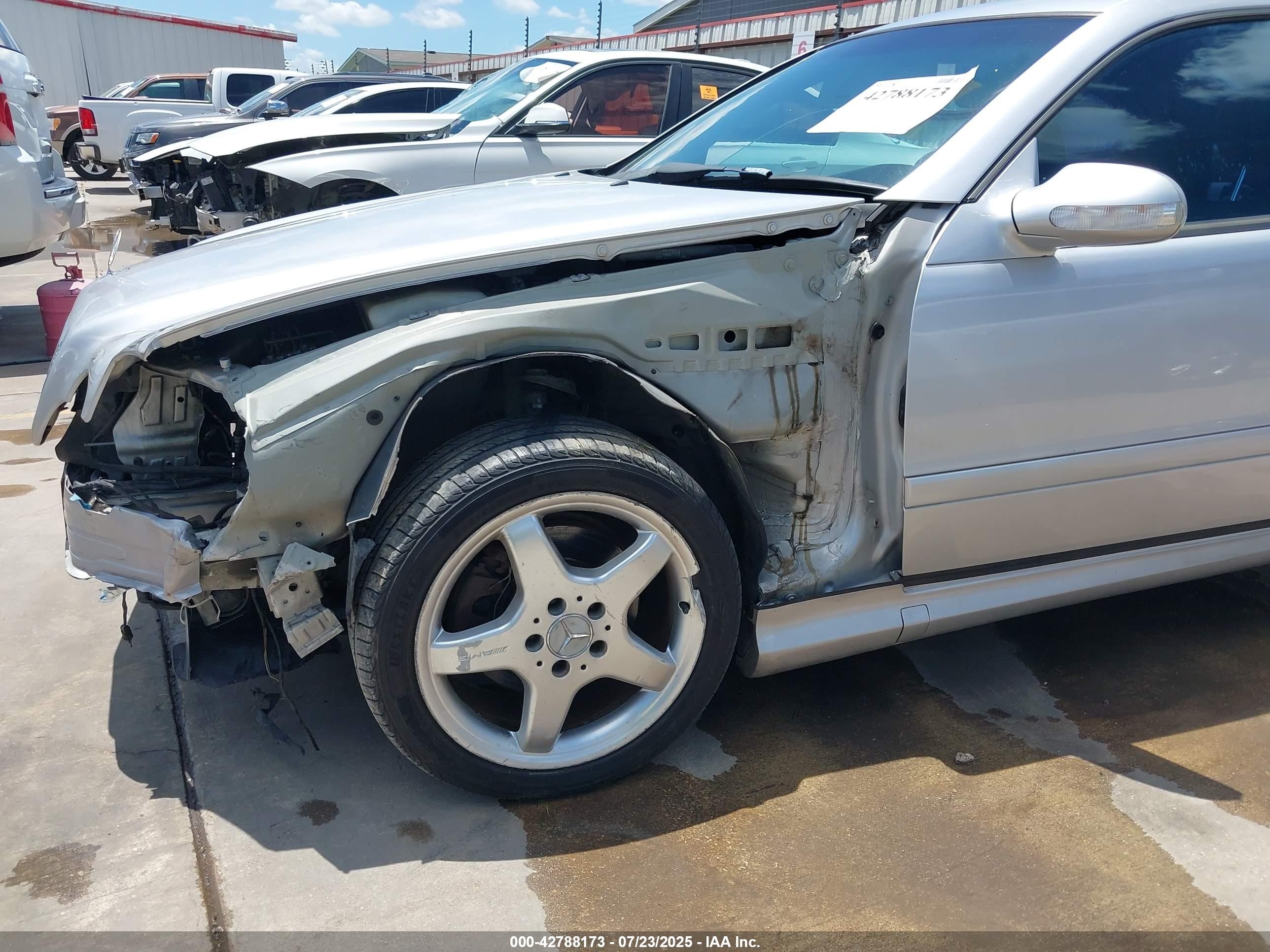 2002 Mercedes-benz Clk 430   Silver vin: WDBLJ70G92T123831