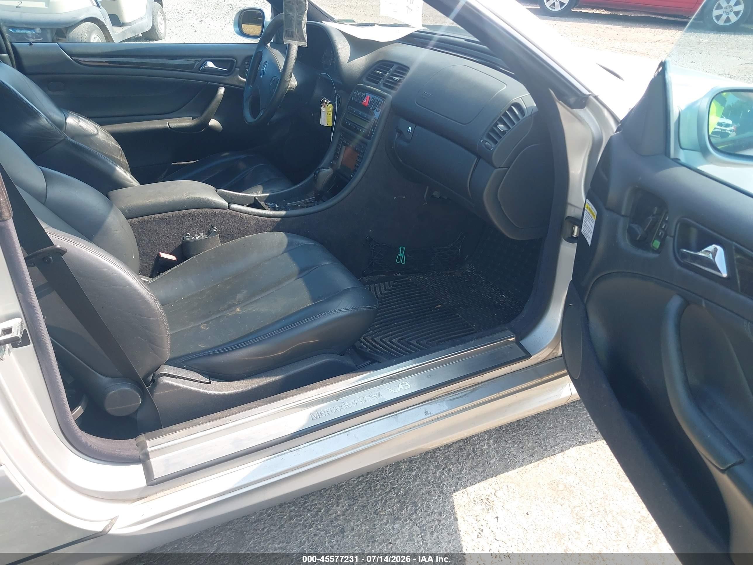 2001 Mercedes-benz Clk 55 Amg   Silver vin: WDBLJ74G31F187015